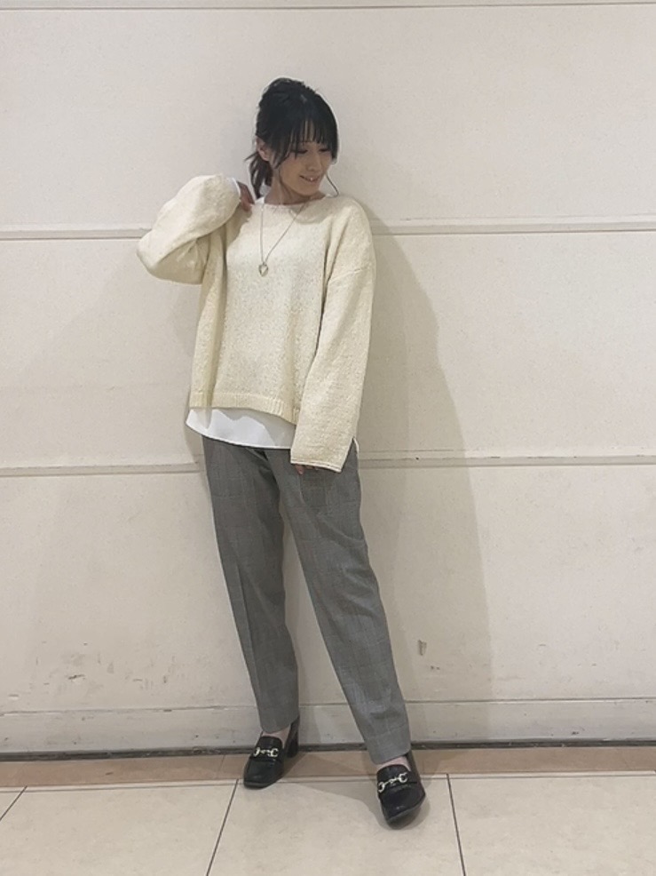 watanabeさんの「UNTITLED｜【洗える／程よいシアー感】凹凸素材ニット」を使ったコーディネート
