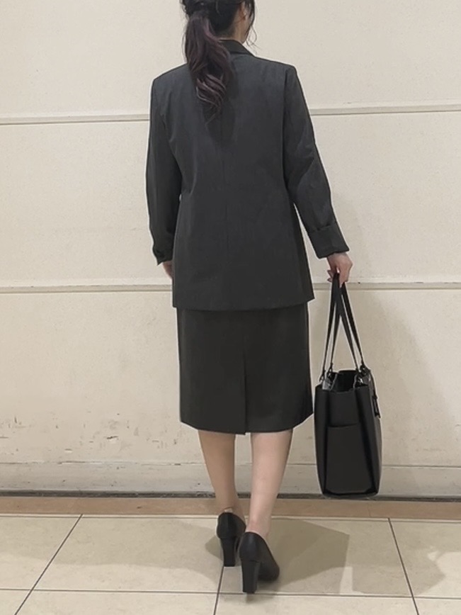 watanabeさんの「UNTITLED｜【セットアップ可/秋羽織り/お仕事スーツ】ウールブレンドダブルジャケット」を使ったコーディネート