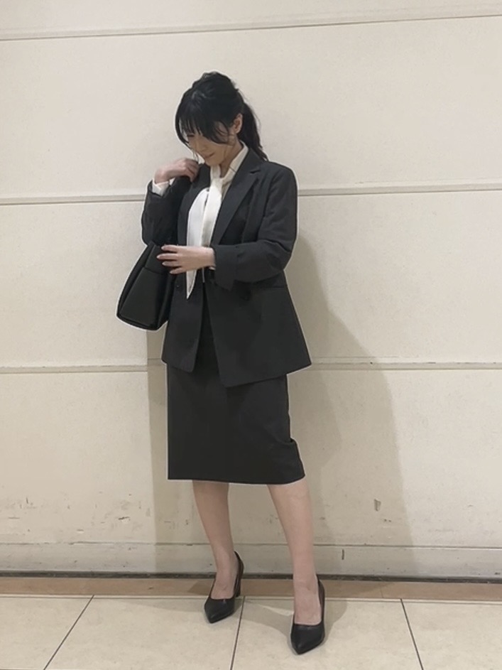 watanabeさんの「UNTITLED｜【セットアップ可/秋羽織り/お仕事スーツ】ウールブレンドダブルジャケット」を使ったコーディネート