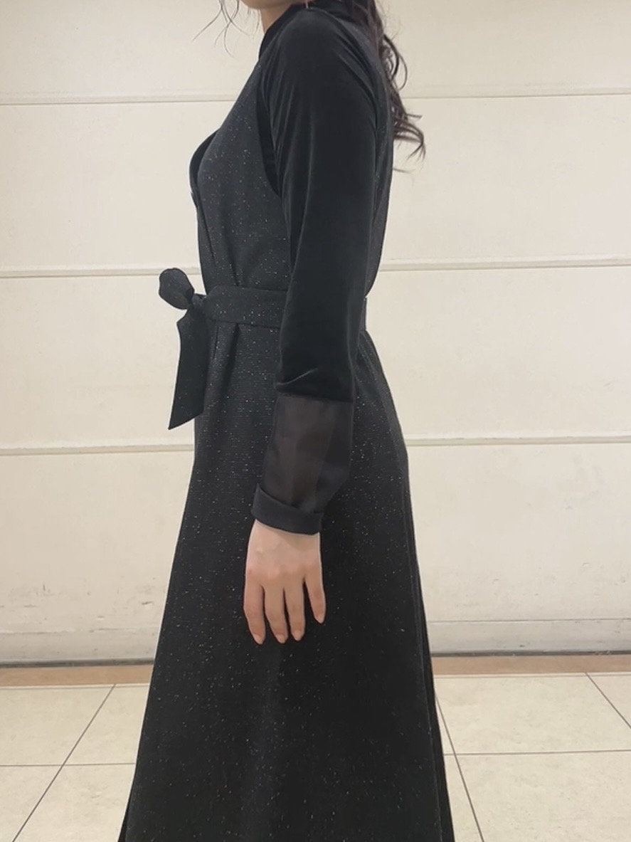 watanabeさんの「UNTITLED｜【レイヤード／袖口シアー／日本製】ベロアジャージトップス」を使ったコーディネート