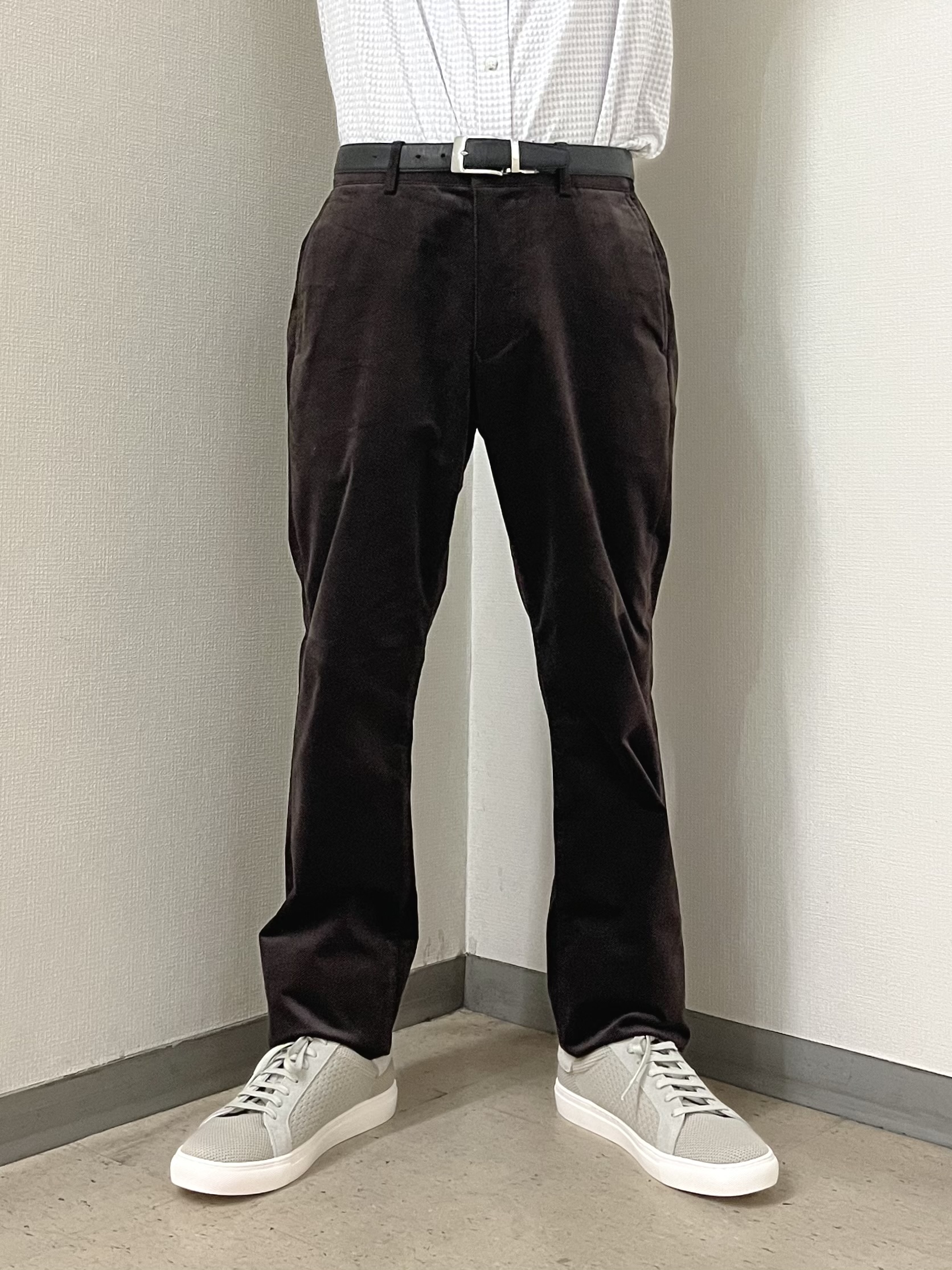 URAさんの「TAKEO KIKUCHI｜アンチピリング ニット カーディガン」を使ったコーディネート
