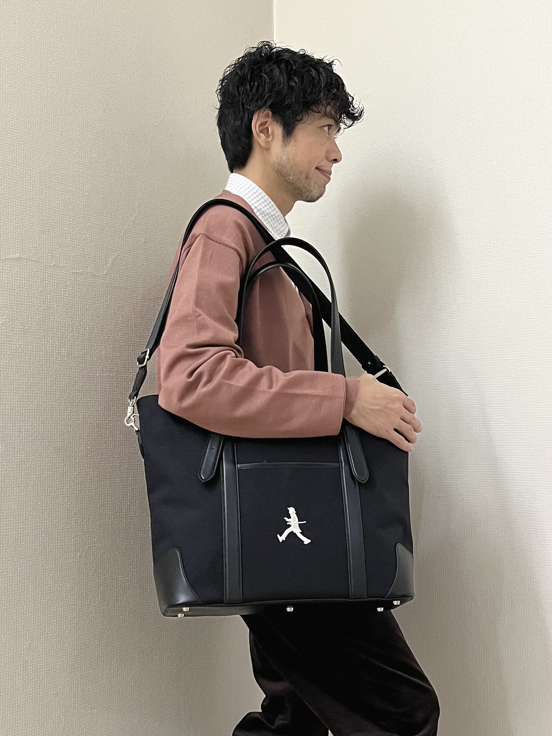 URAさんの「TAKEO KIKUCHI｜アンチピリング ニット カーディガン」を使ったコーディネート