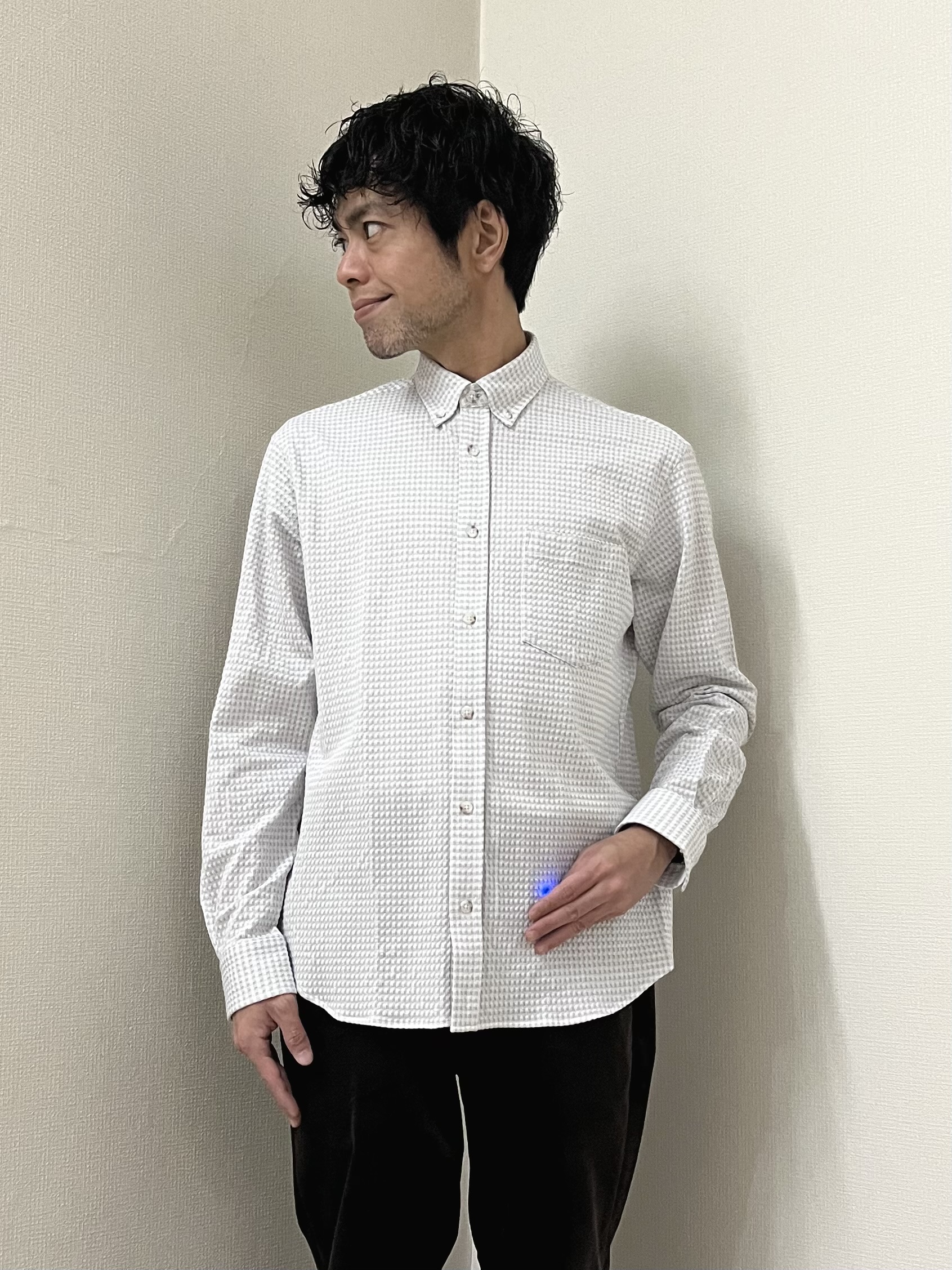 URAさんの「TAKEO KIKUCHI｜アンチピリング ニット カーディガン」を使ったコーディネート