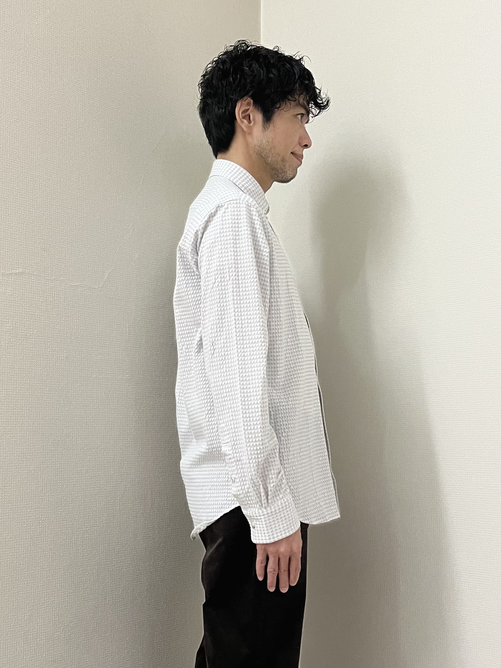 URAさんの「TAKEO KIKUCHI｜アンチピリング ニット カーディガン」を使ったコーディネート