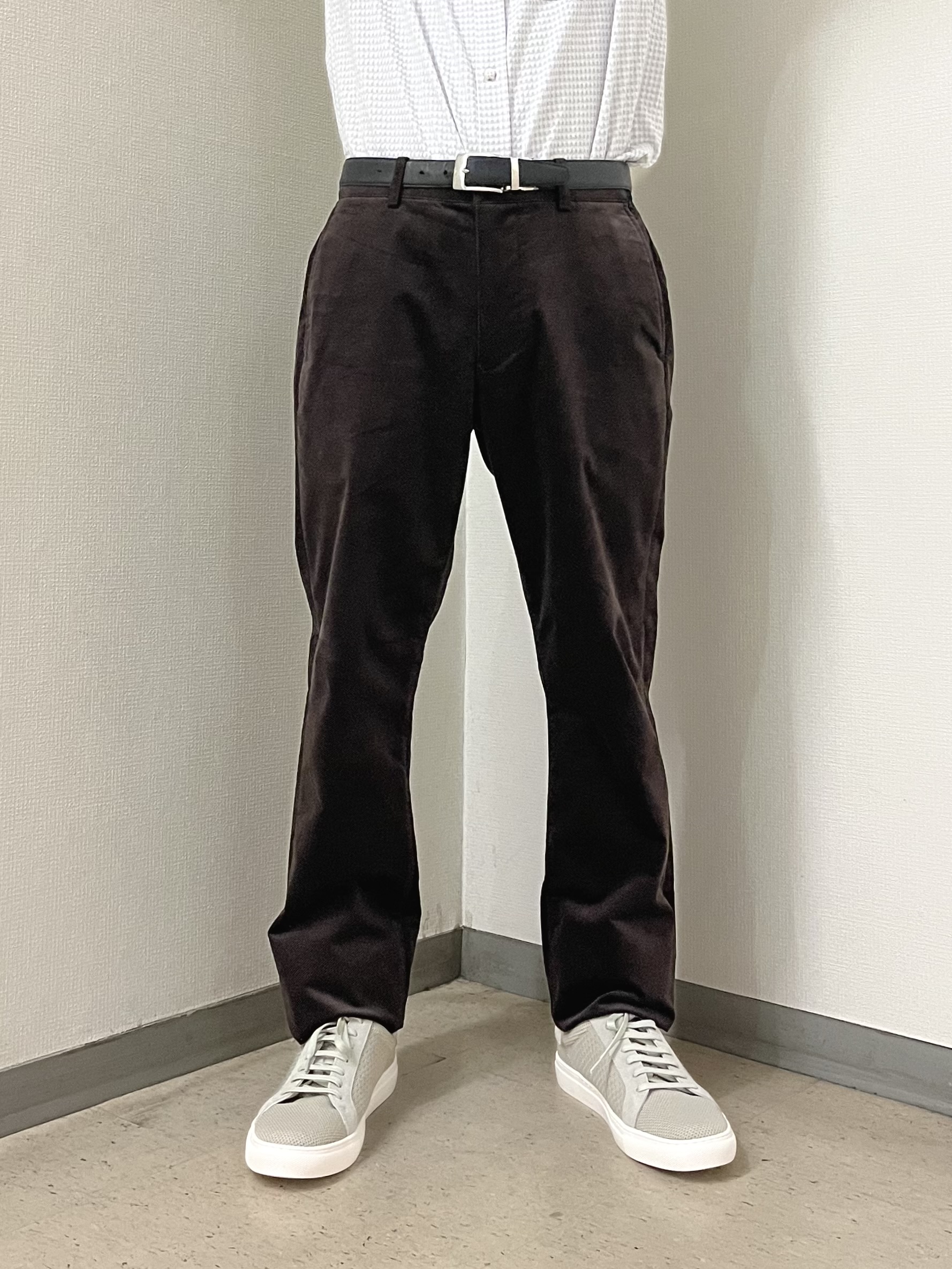 URAさんの「TAKEO KIKUCHI｜アンチピリング ニット カーディガン」を使ったコーディネート