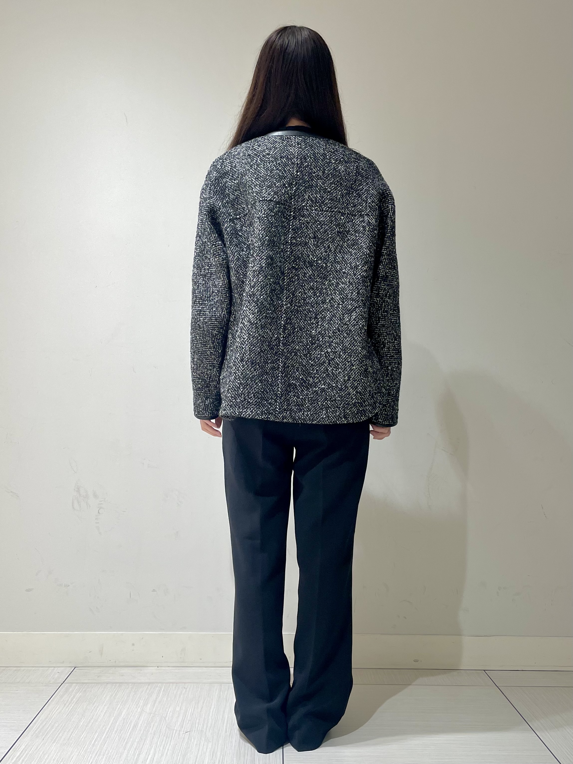ことさんの「DRESSTERIOR｜ゼニアバル―ファキャッシュウールクルーネックカーディガン」を使ったコーディネート