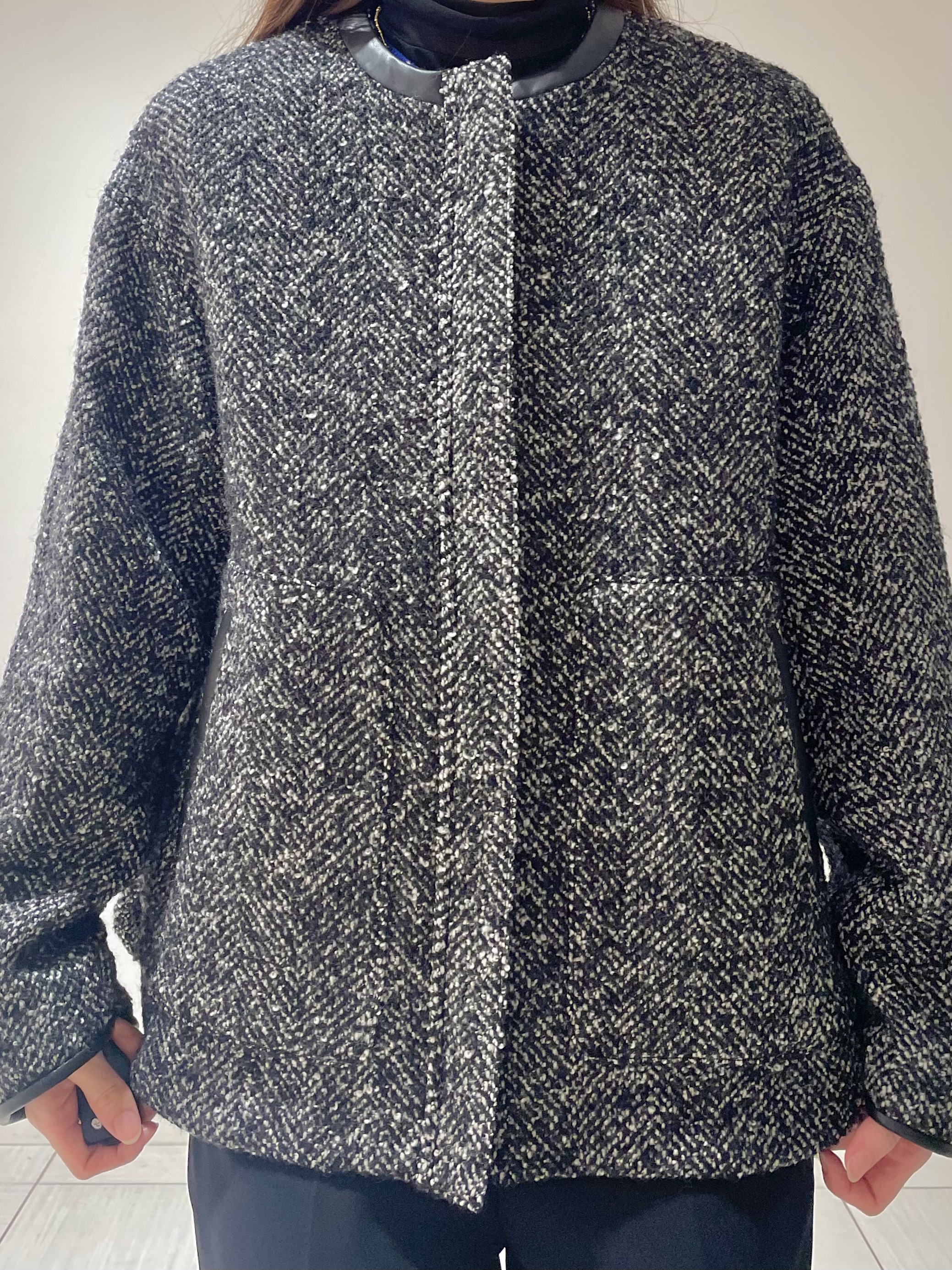 ことさんの「DRESSTERIOR｜ゼニアバル―ファキャッシュウールクルーネックカーディガン」を使ったコーディネート