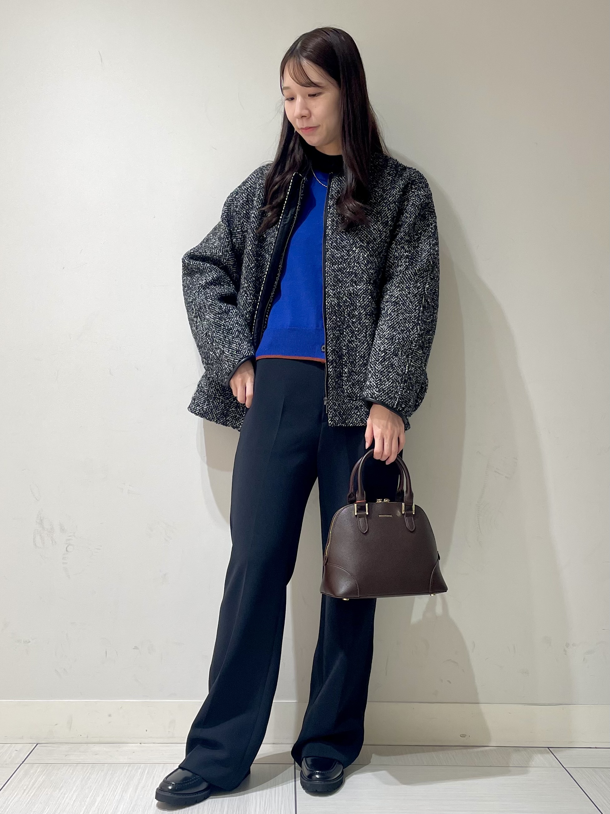 ことさんの「DRESSTERIOR｜ゼニアバル―ファキャッシュウールクルーネックカーディガン」を使ったコーディネート