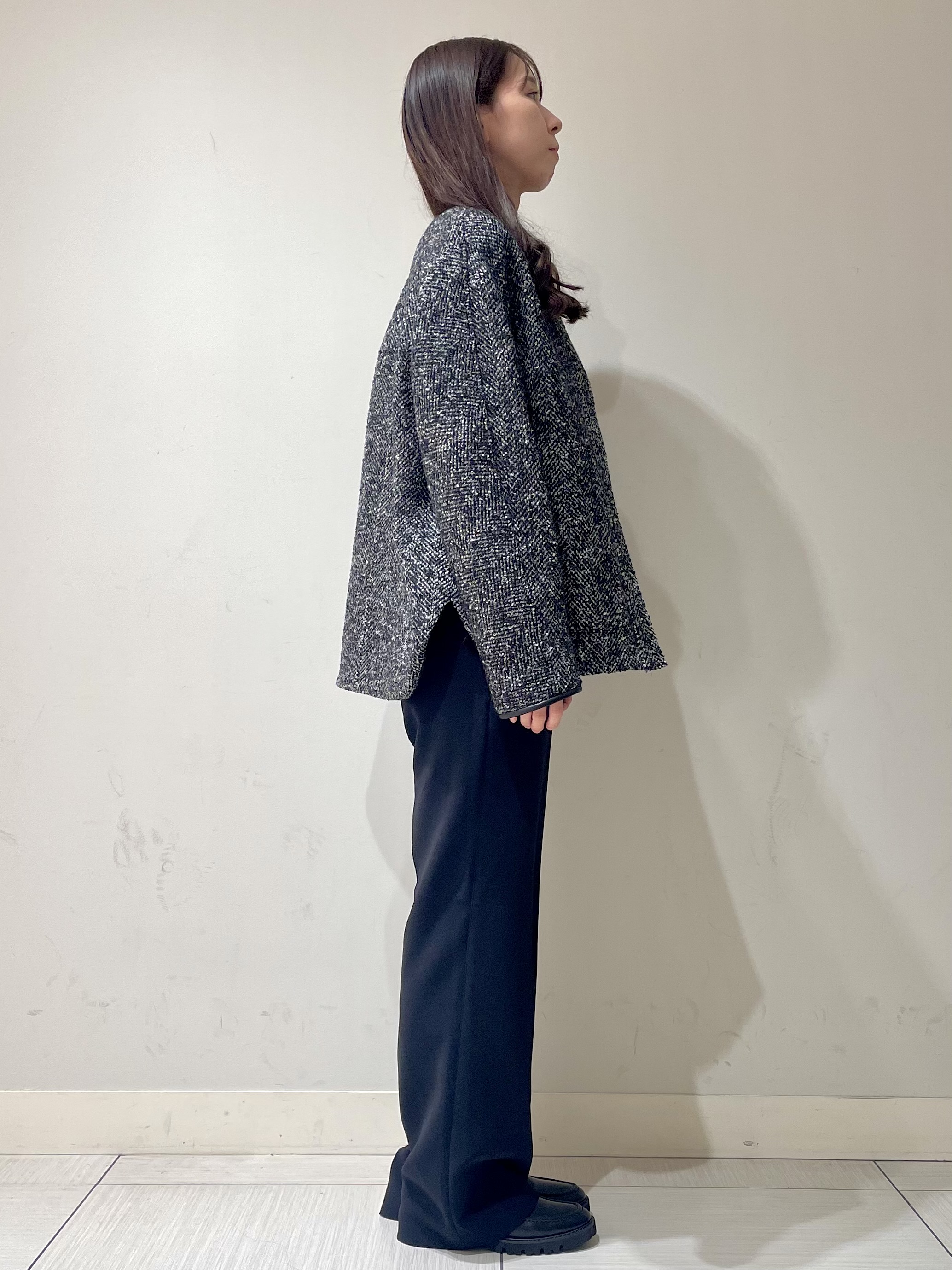 ことさんの「DRESSTERIOR｜ゼニアバル―ファキャッシュウールクルーネックカーディガン」を使ったコーディネート