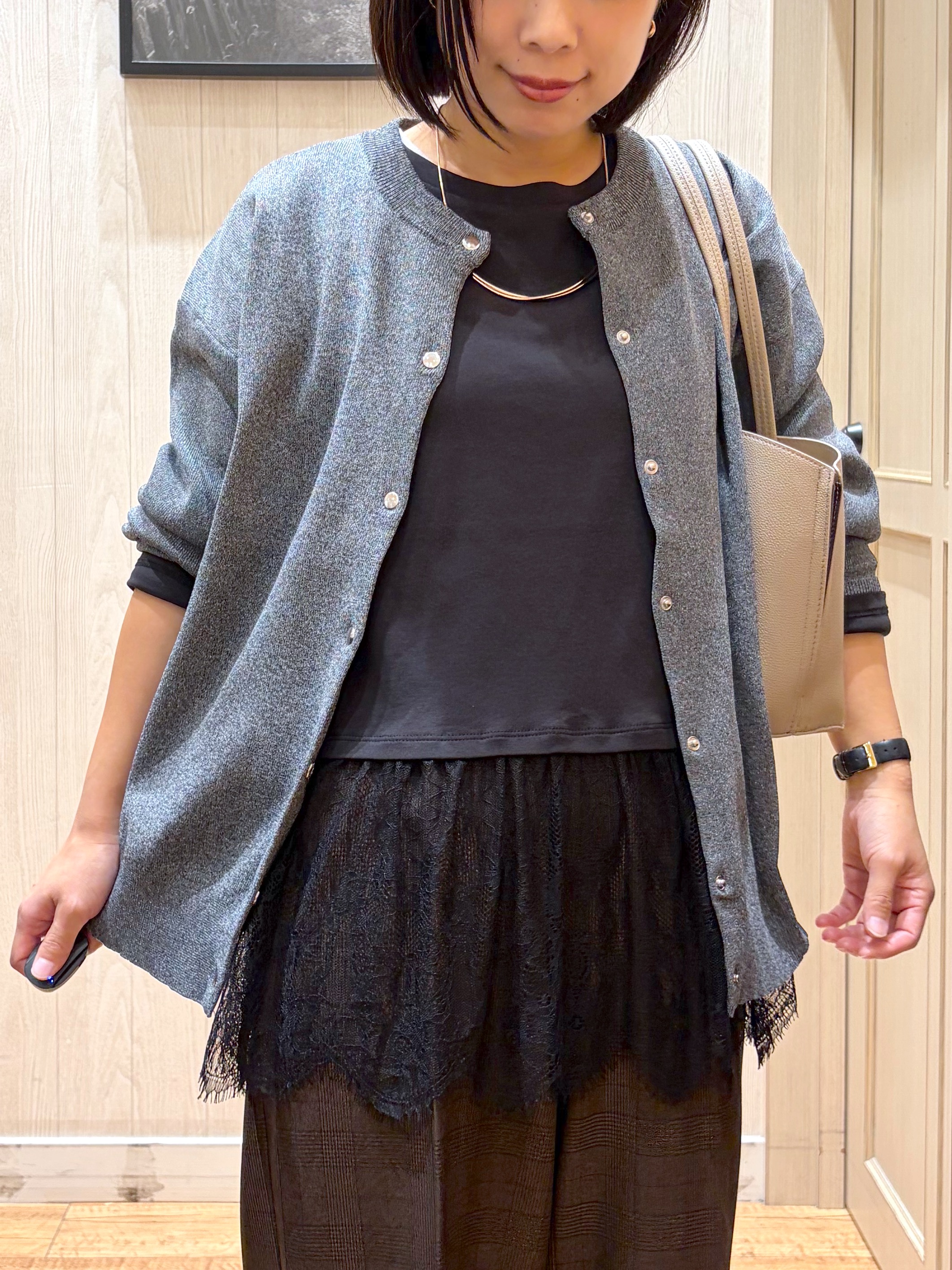 shirayuuuさんの「SHOO･LA･RUE｜【セットアップ可/洗濯機可】軽やかに羽織れる スポンディッシュ ニットカーディガン」を使ったコーディネート