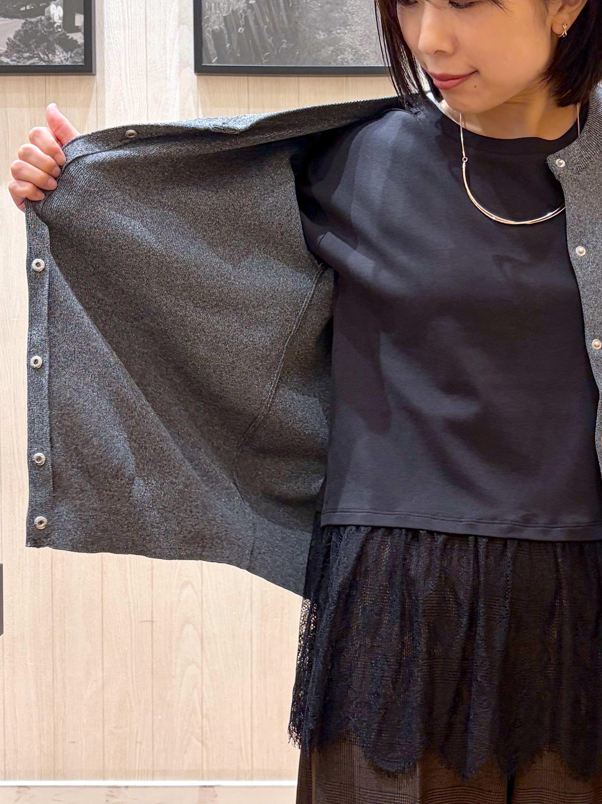 shirayuuuさんの「SHOO･LA･RUE｜【セットアップ可/洗濯機可】軽やかに羽織れる スポンディッシュ ニットカーディガン」を使ったコーディネート