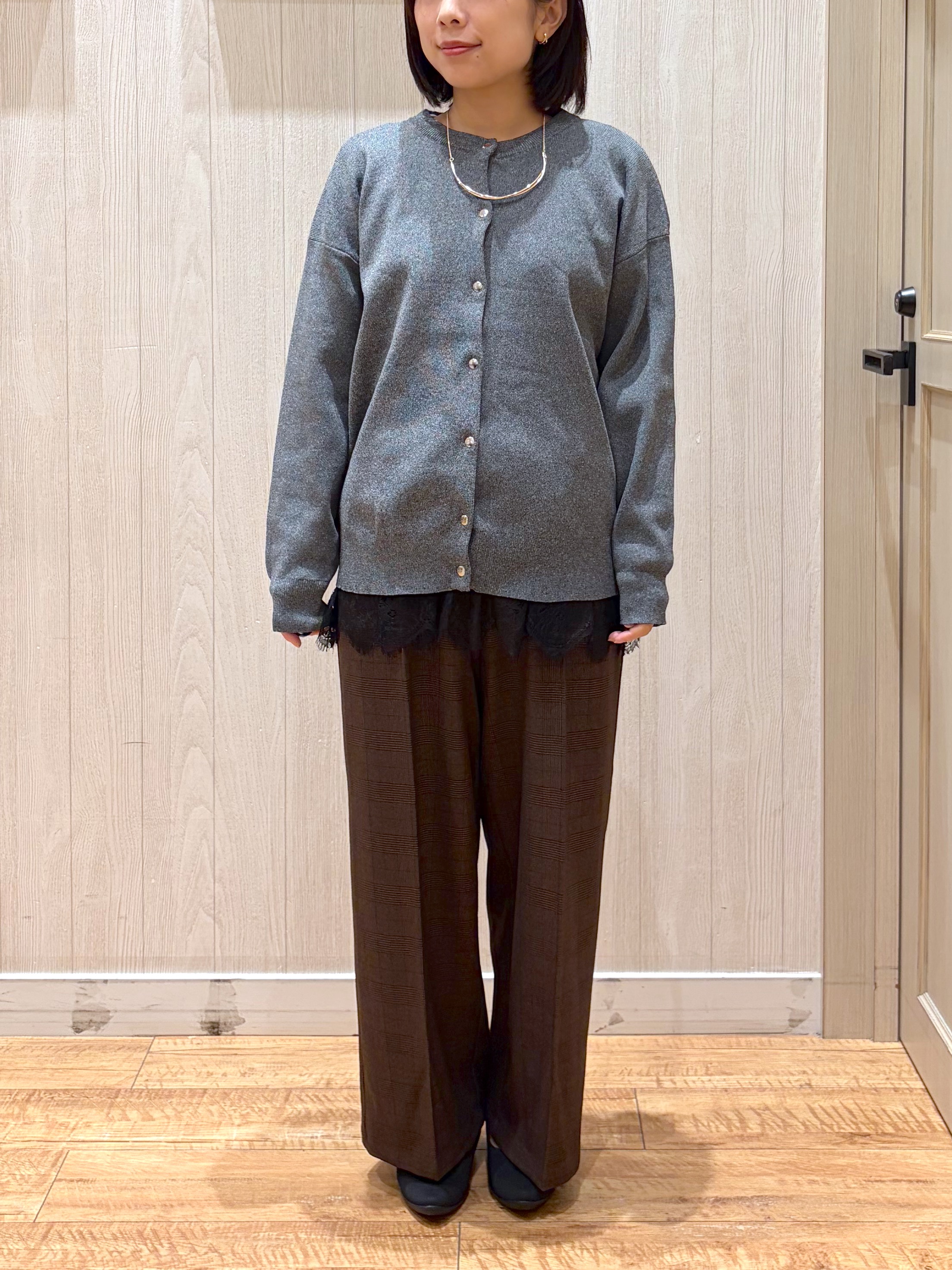 shirayuuuさんの「SHOO･LA･RUE｜【セットアップ可/洗濯機可】軽やかに羽織れる スポンディッシュ ニットカーディガン」を使ったコーディネート