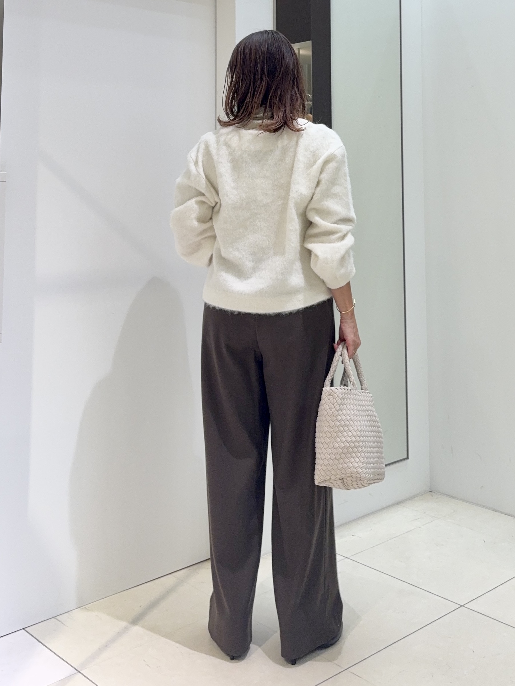 tomoさんの「UNTITLED｜【軽アウター/秋羽織り】シャギージップカーデ」を使ったコーディネート