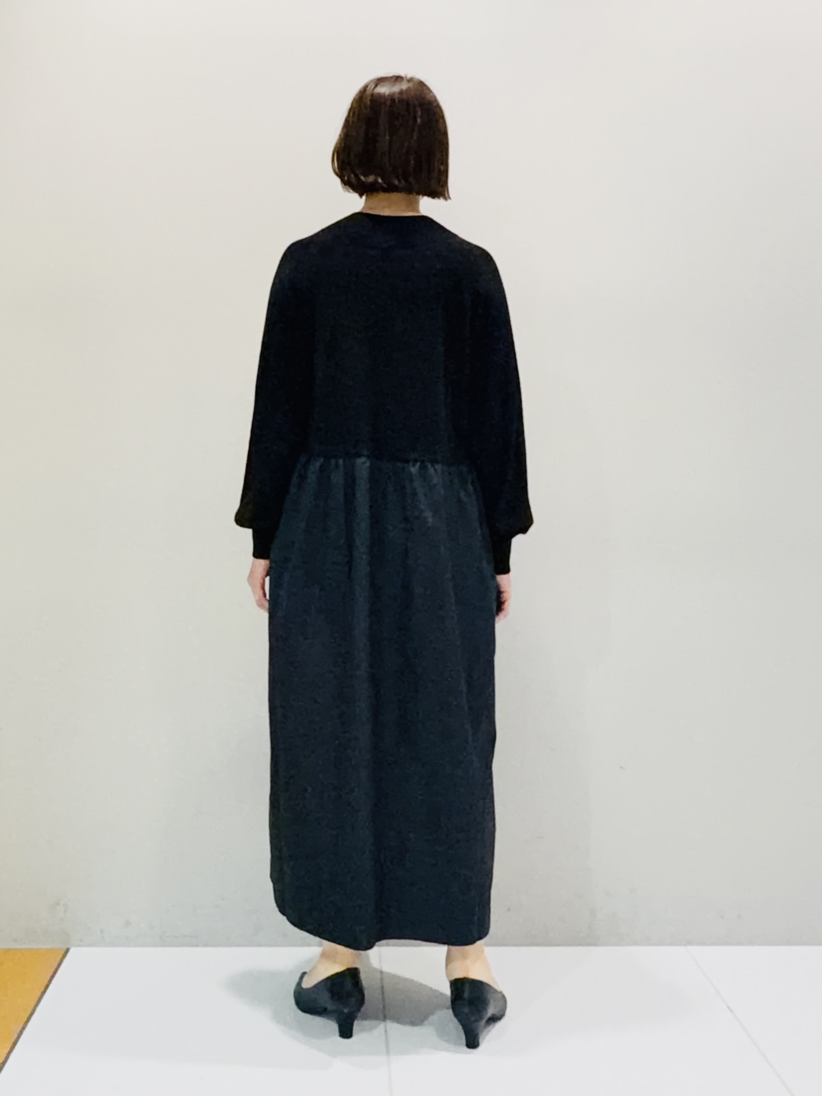 murayamaさんの「INDIVI｜【ラム革／美脚／通勤】レザーパンプス」を使ったコーディネート