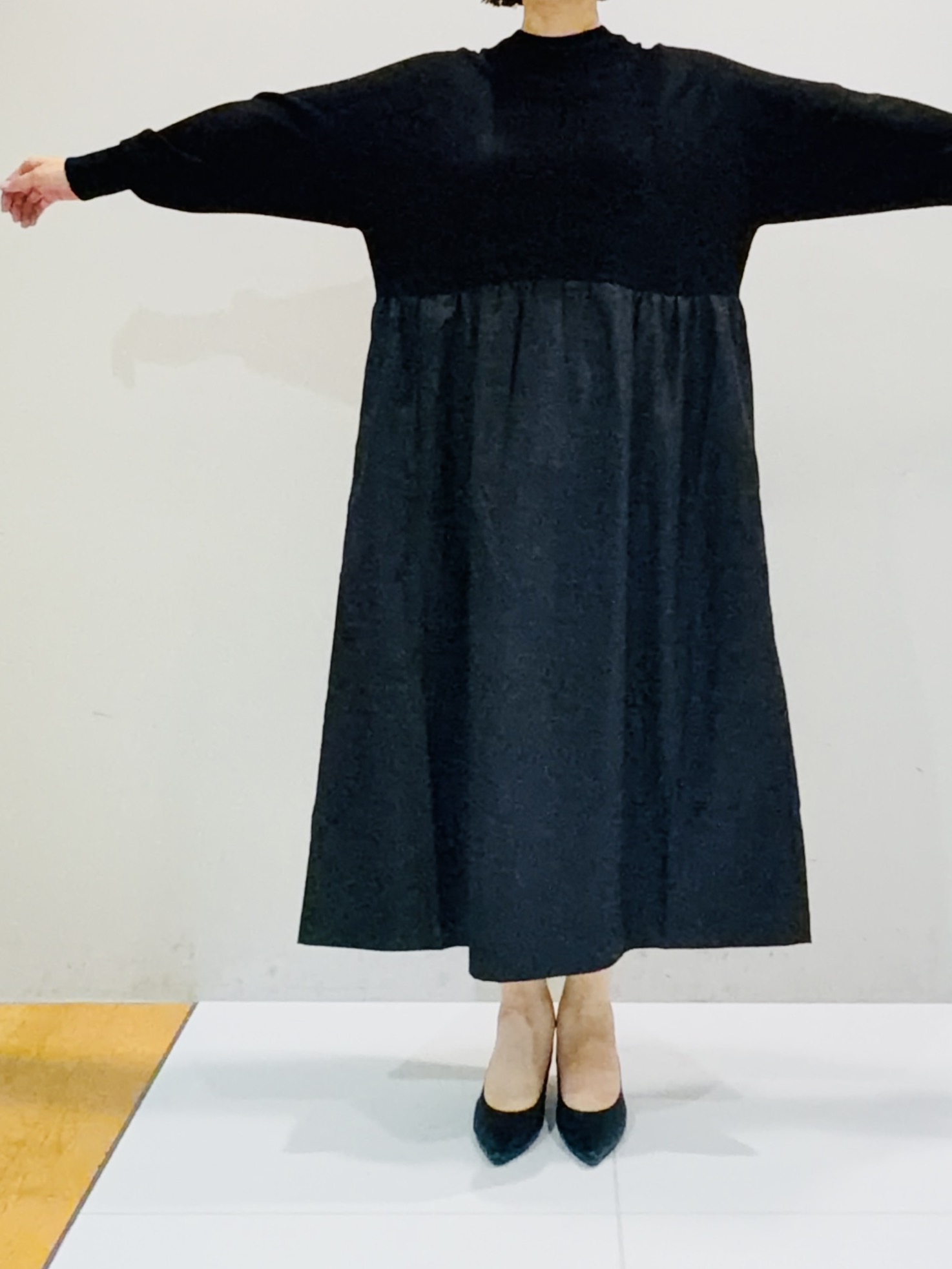 murayamaさんの「INDIVI｜【ラム革／美脚／通勤】レザーパンプス」を使ったコーディネート