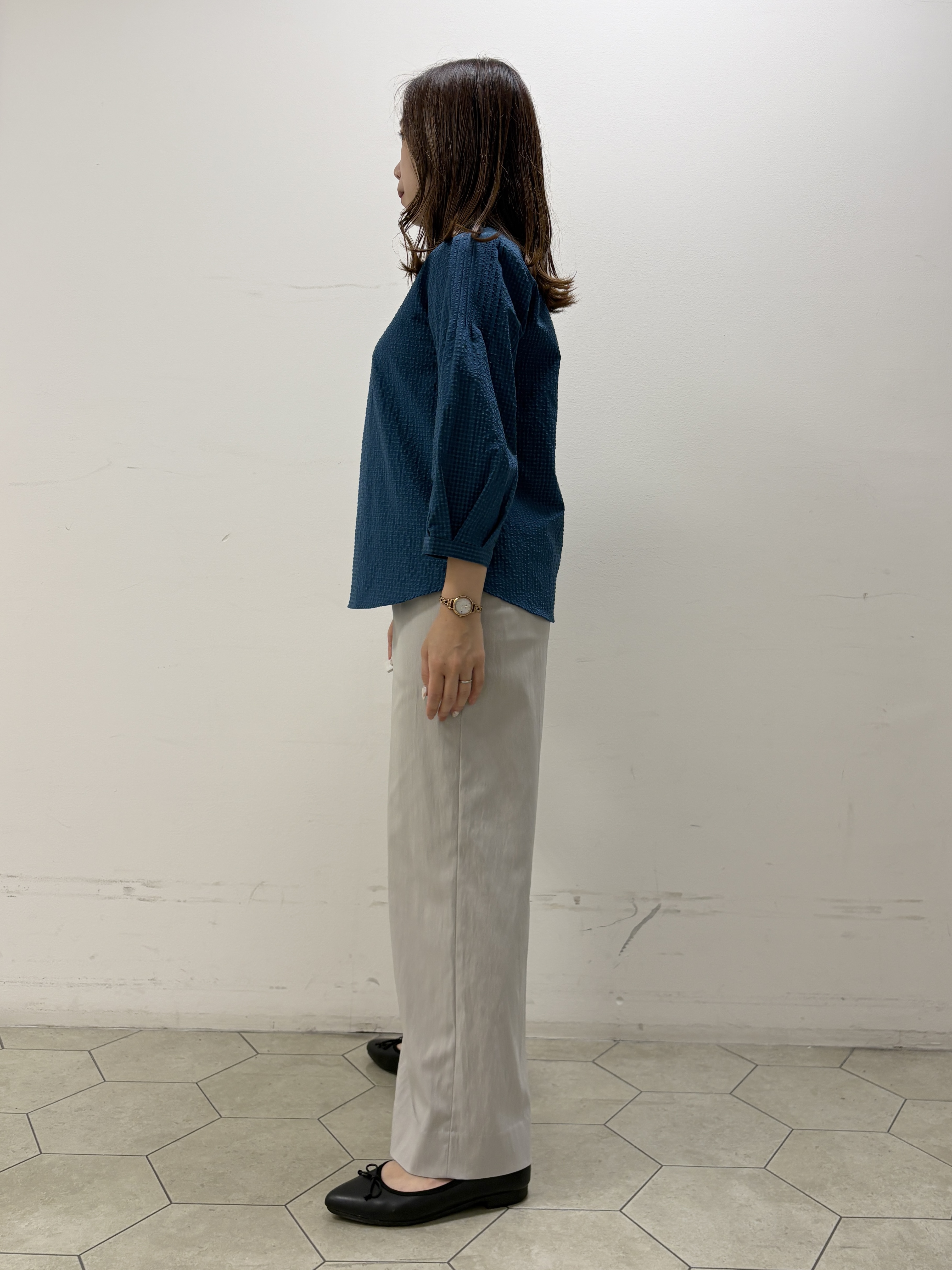 kahoさんの「INDIVI｜【初秋にピッタリ！／洗える】凹凸素材ミニスタンドトップス」を使ったコーディネート