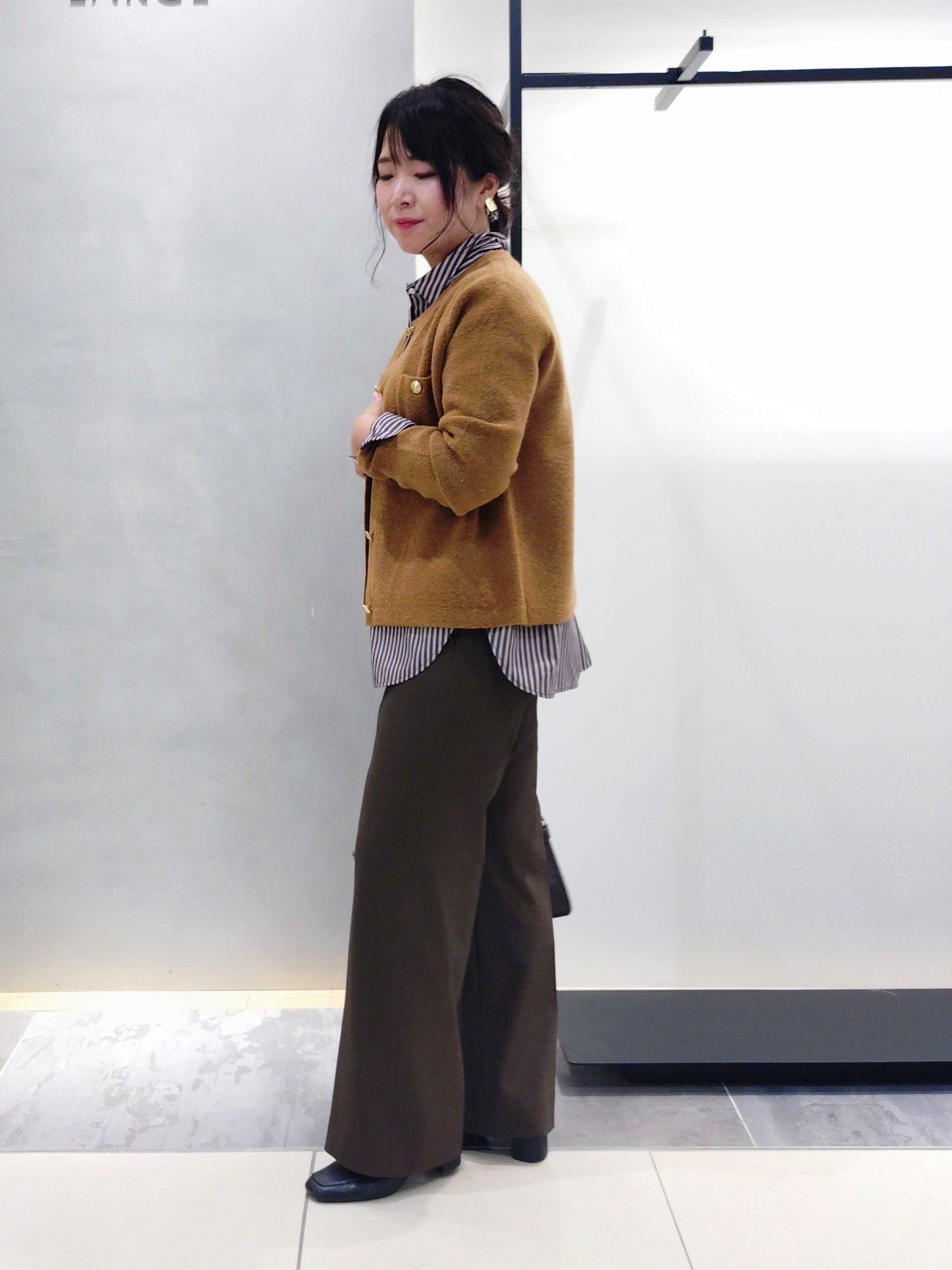 TOMOMIさんの「INDIVI｜【軽やか】ブークレニットジャケット」を使ったコーディネート