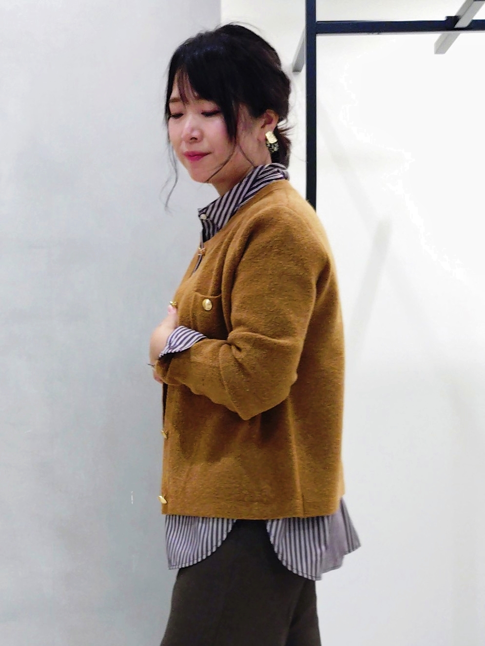 TOMOMIさんの「INDIVI｜【軽やか】ブークレニットジャケット」を使ったコーディネート