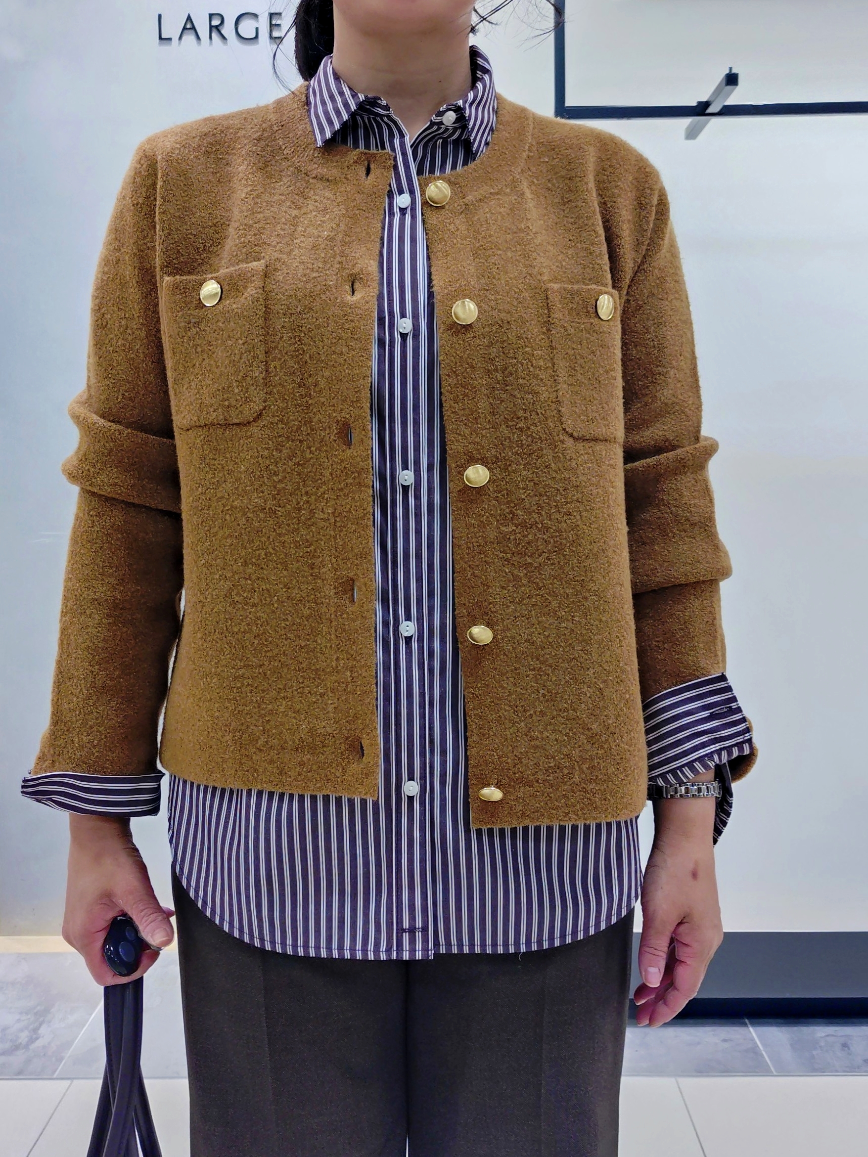 TOMOMIさんの「INDIVI｜【軽やか】ブークレニットジャケット」を使ったコーディネート