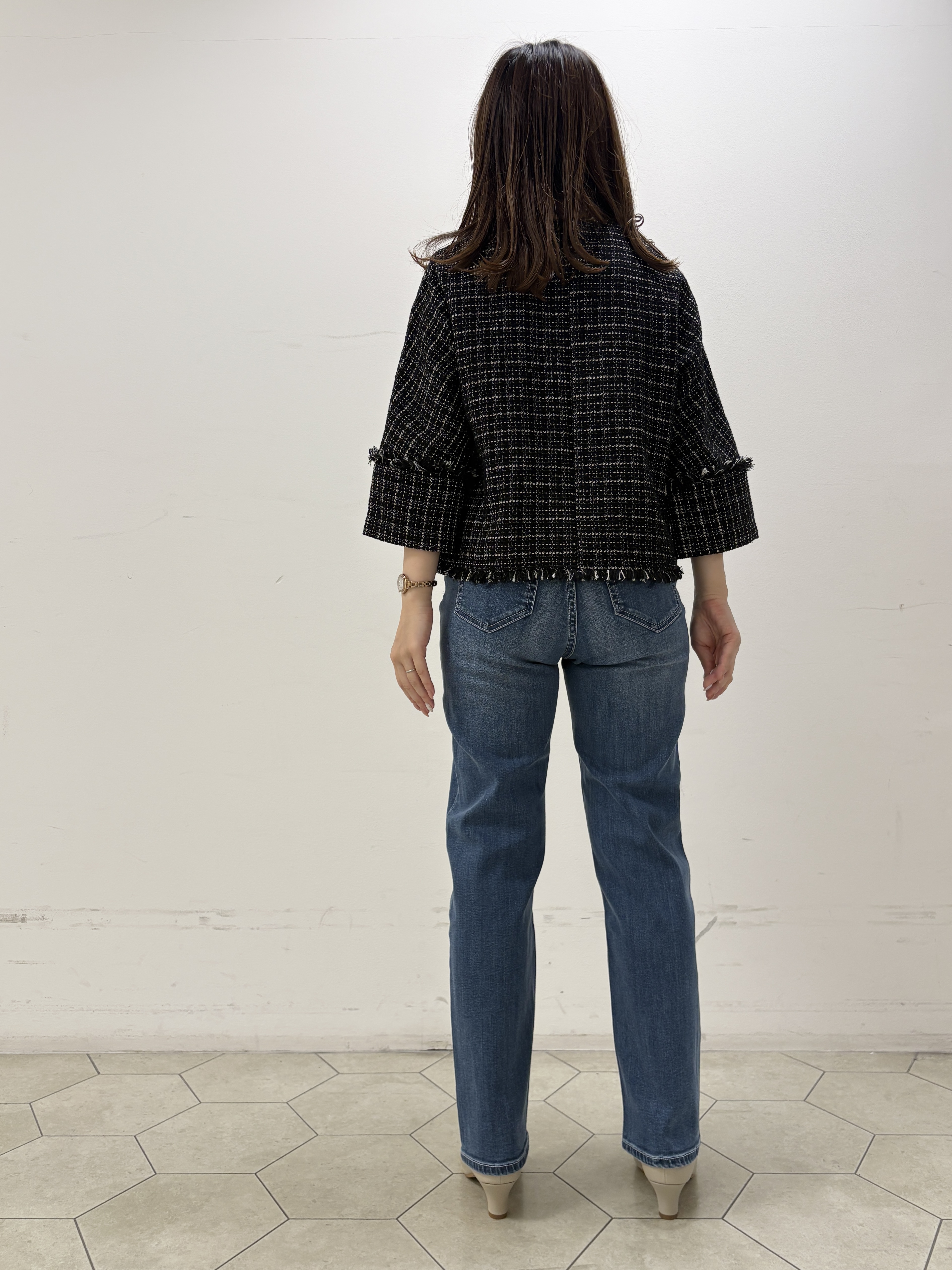 kahoさんの「INDIVI｜【華やか／1枚でサマになる】上品ツイードブラウス」を使ったコーディネート