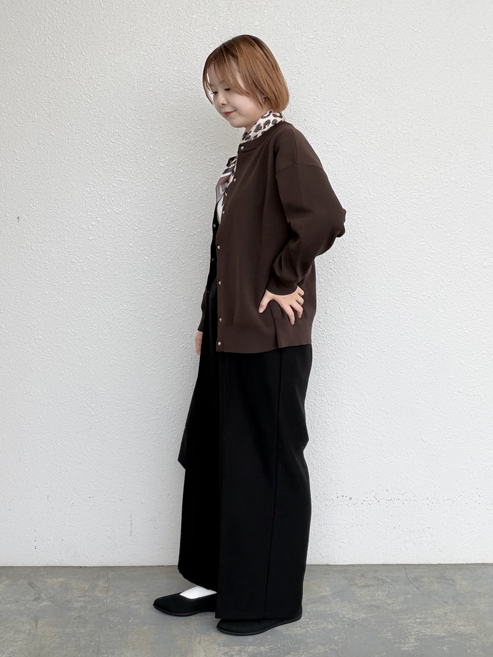 ひらしーさんの「SHOO･LA･RUE｜【セットアップ可/洗濯機可】軽やかに羽織れる スポンディッシュ ニットカーディガン」を使ったコーディネート