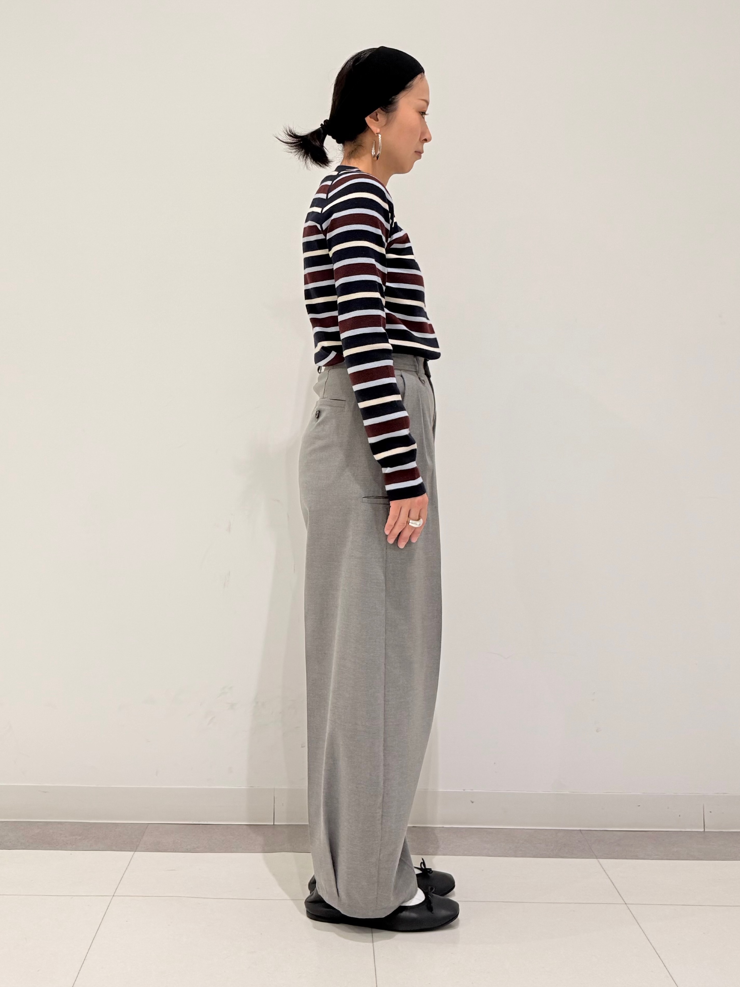MIYAKAWAさんの「DRESSTERIOR｜ストレッチ フルニードルボーダーニット」を使ったコーディネート