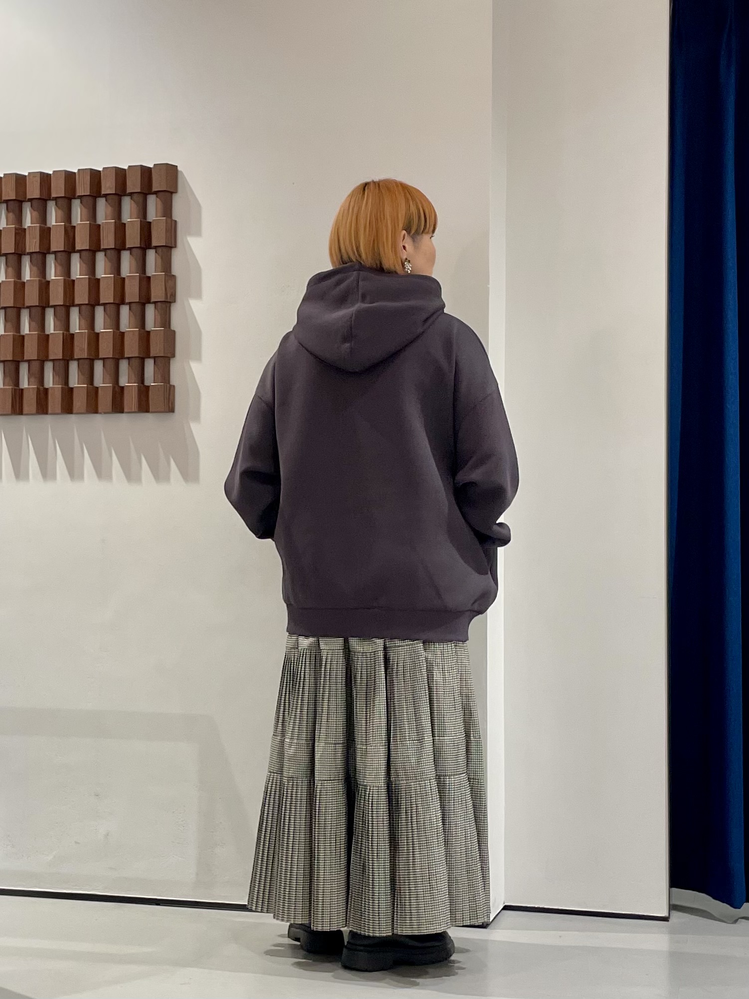 KOUさんの「INDIVI｜ティアードプリーツスカート」を使ったコーディネート