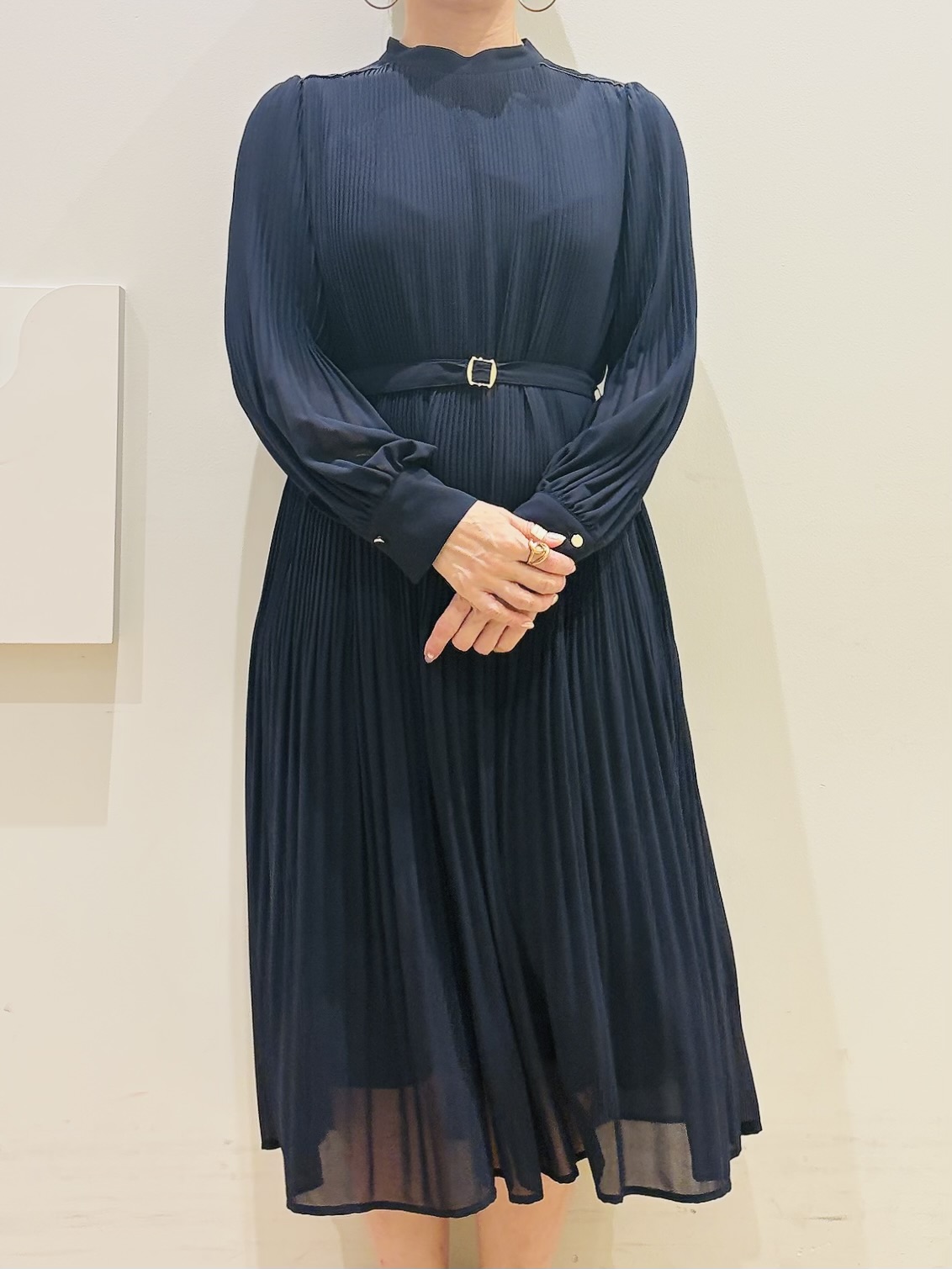 YUKOさんの「index｜【XS-3Lサイズ】ジョーゼットアソートプリーツワンピース《洗濯機OK／防シワ／イージーアイロン》」を使ったコーディネート