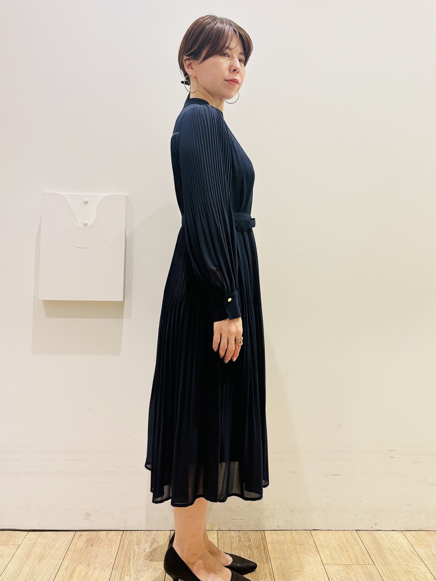 YUKOさんの「index｜【XS-3Lサイズ】ジョーゼットアソートプリーツワンピース《洗濯機OK／防シワ／イージーアイロン》」を使ったコーディネート