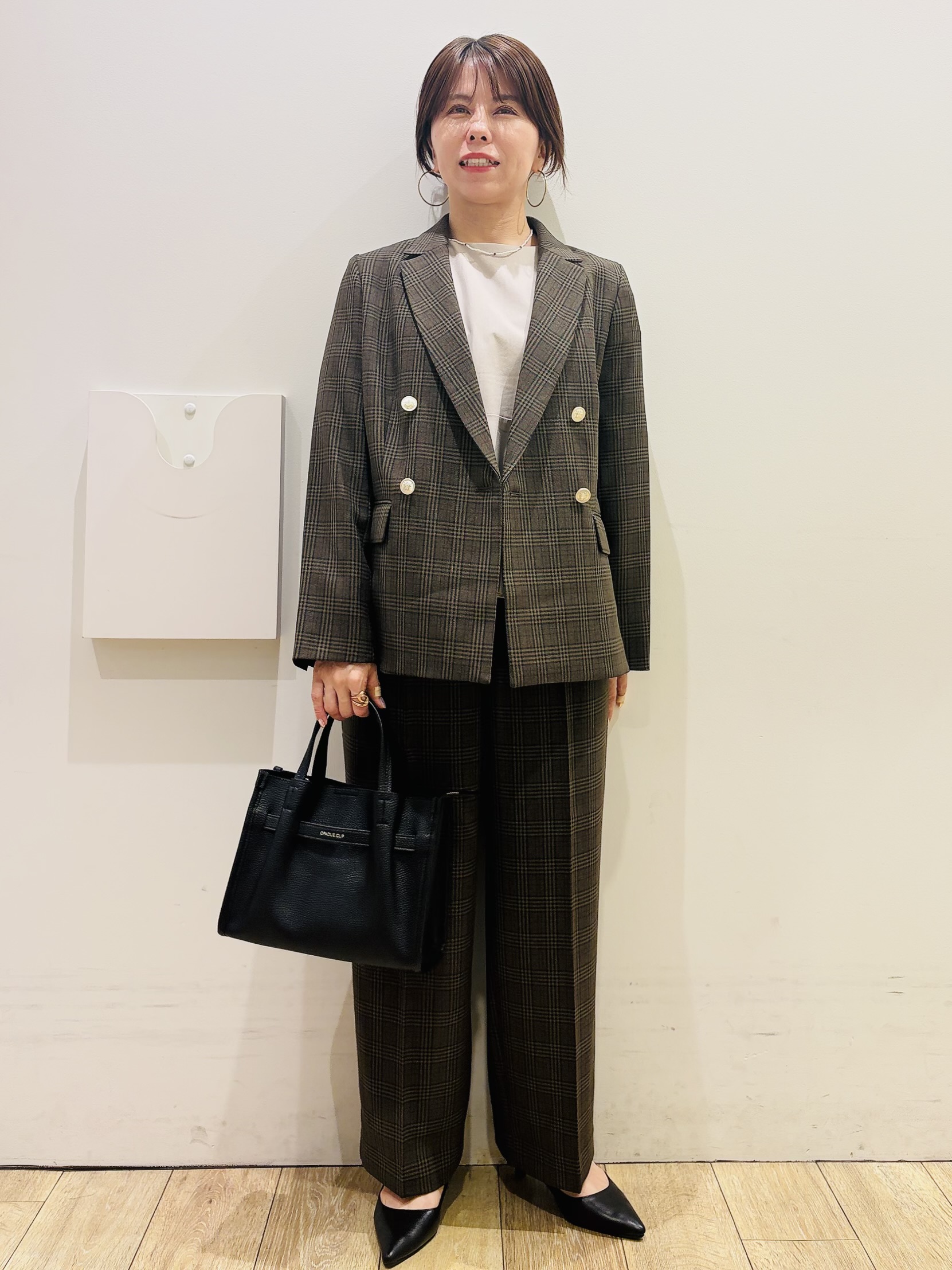 YUKOさんの「index｜【セットアップ可】ストレッチツイルダブルブレストテーラードジャケット《洗濯機OK／防シワ》」を使ったコーディネート