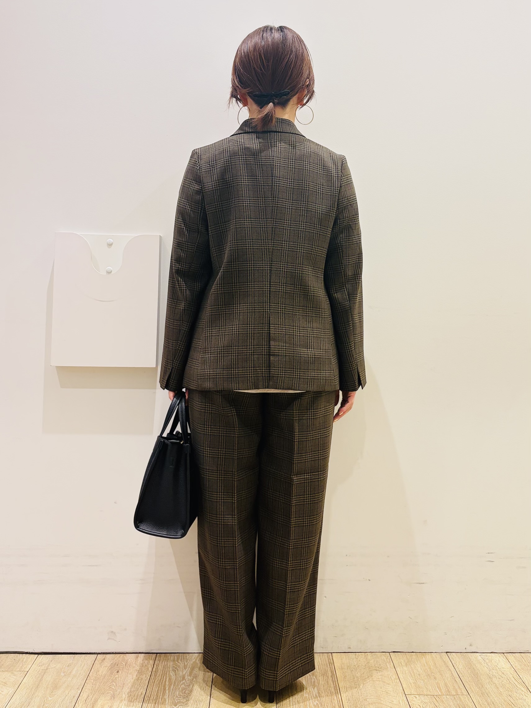 YUKOさんの「index｜【セットアップ可】ストレッチツイルダブルブレストテーラードジャケット《洗濯機OK／防シワ》」を使ったコーディネート