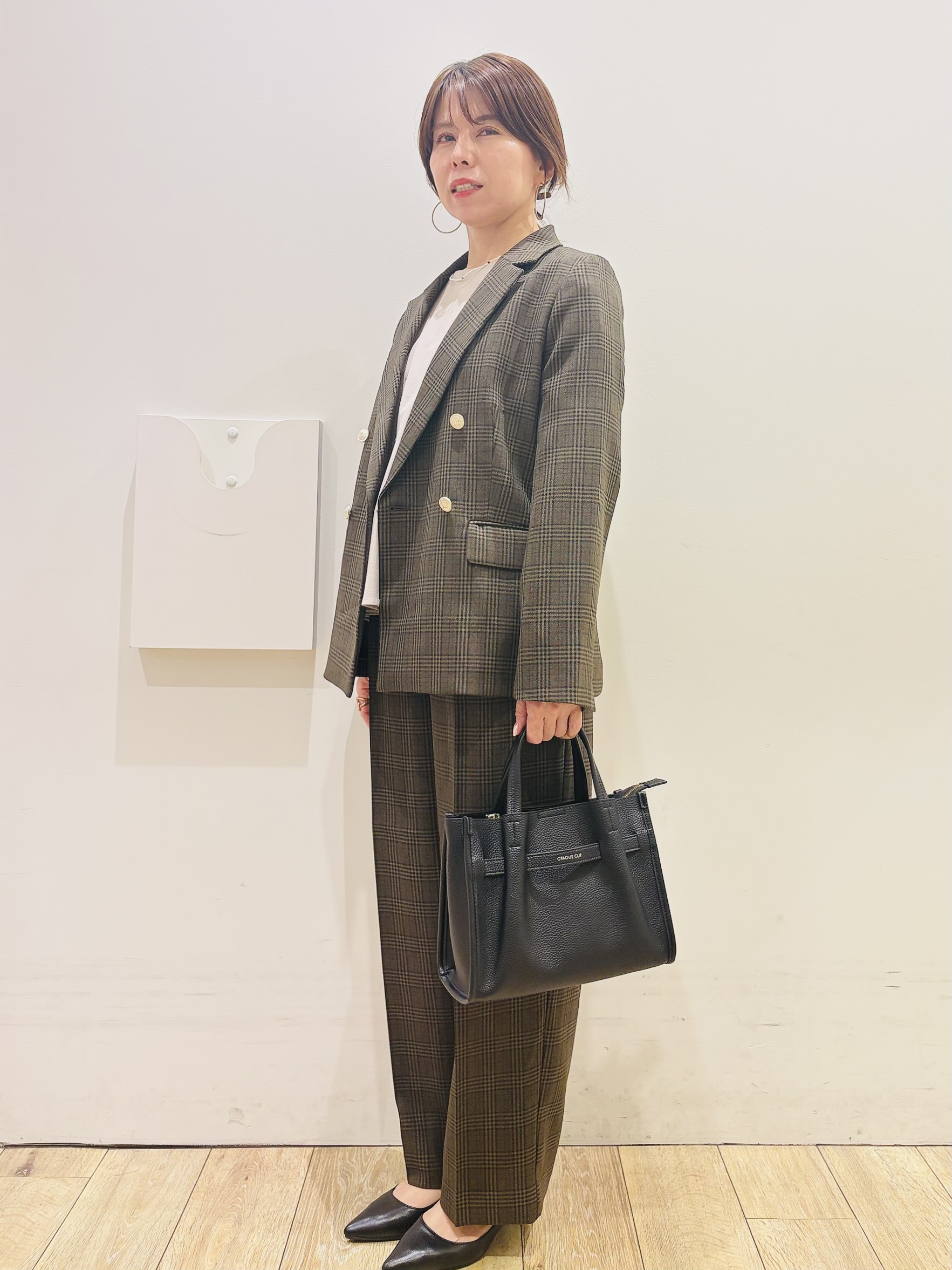 YUKOさんの「index｜【セットアップ可】ストレッチツイルダブルブレストテーラードジャケット《洗濯機OK／防シワ》」を使ったコーディネート