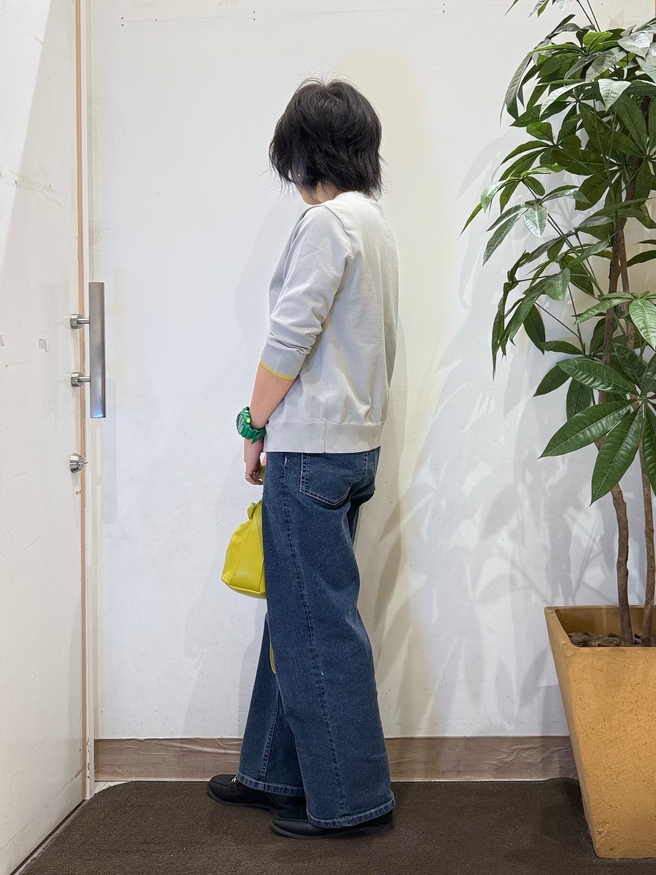 misakiさんの「SHOO･LA･RUE｜【S-LL/洗濯機可】レイヤード風でこなれ見え 配色カーディガン」を使ったコーディネート