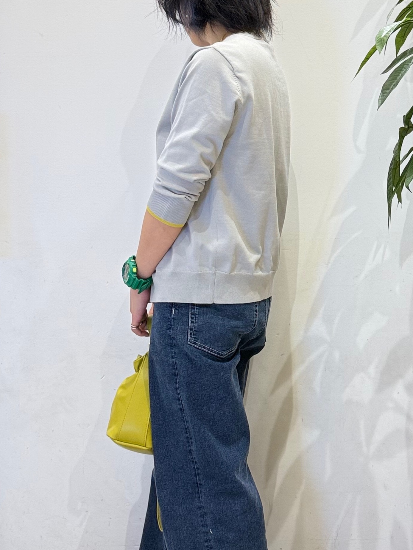 misakiさんの「SHOO･LA･RUE｜【S-LL/洗濯機可】レイヤード風でこなれ見え 配色カーディガン」を使ったコーディネート