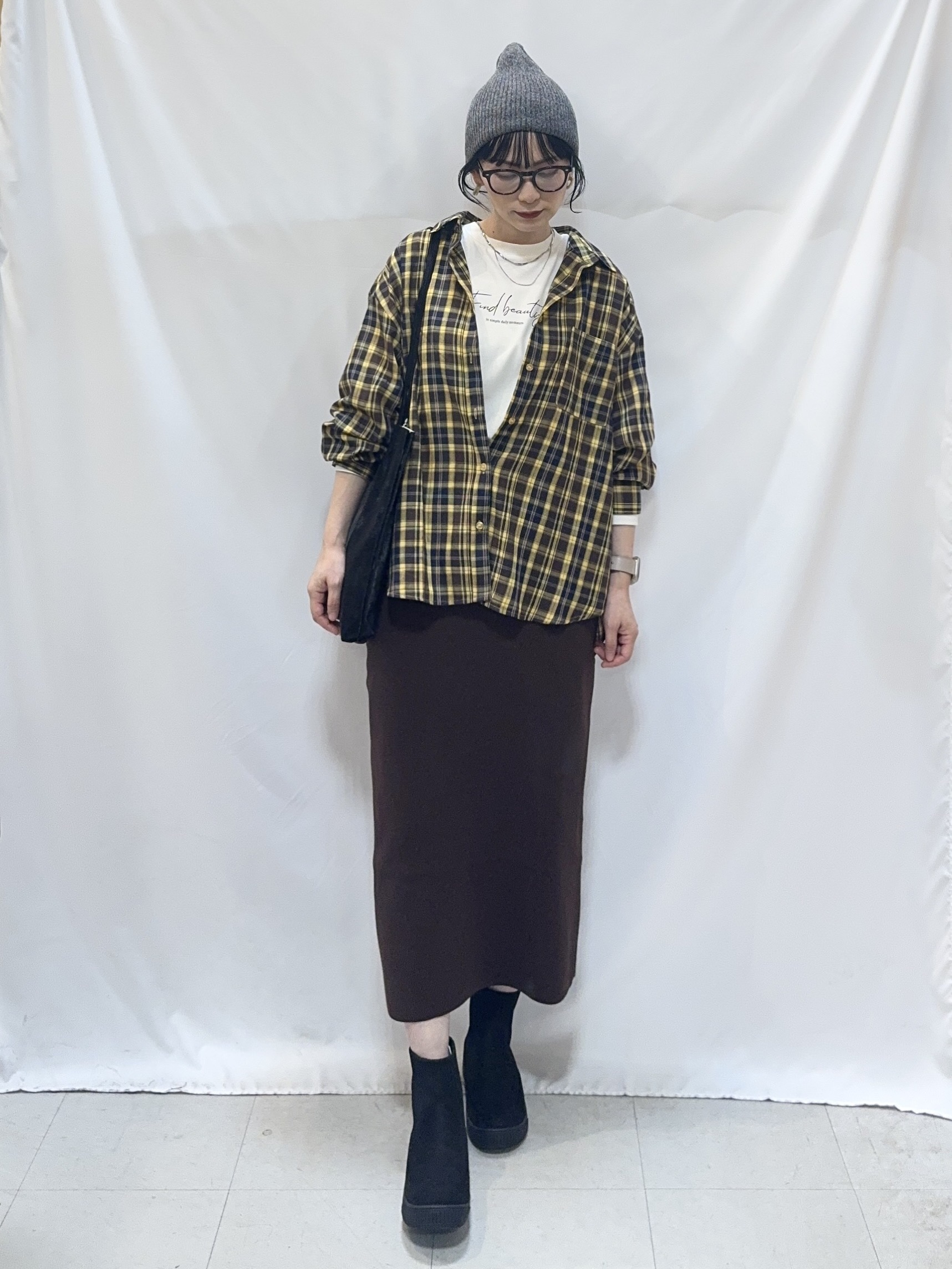𝐇𝐢𝐫𝐨𝐦𝐢さんの「SHOO･LA･RUE｜【洗濯後しわになりにくい/S-LL】気分で選ぶ 大人のデイリー使いに ベーシックシャツ」を使ったコーディネート