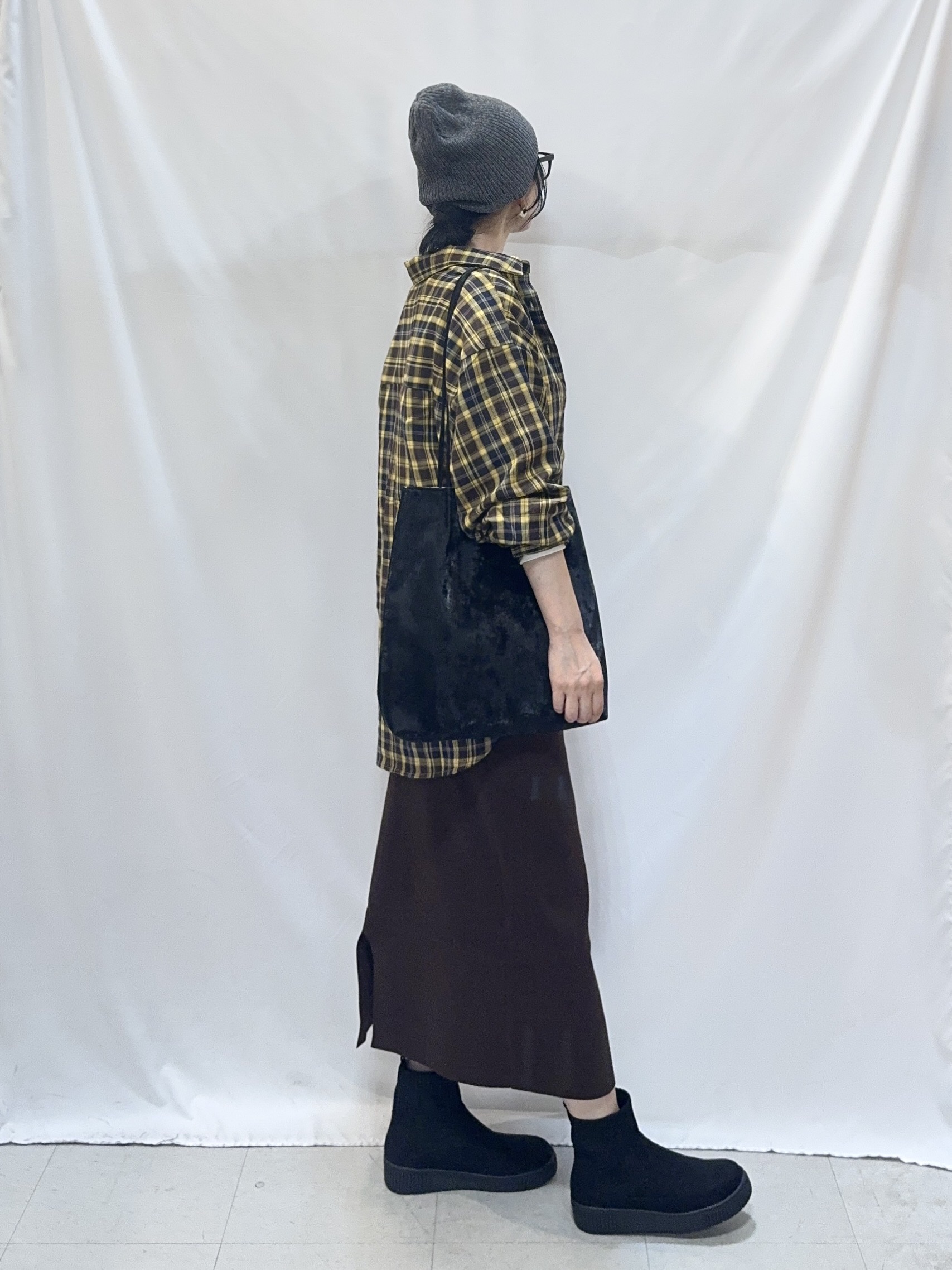 𝐇𝐢𝐫𝐨𝐦𝐢さんの「SHOO･LA･RUE｜【洗濯後しわになりにくい/S-LL】気分で選ぶ 大人のデイリー使いに ベーシックシャツ」を使ったコーディネート