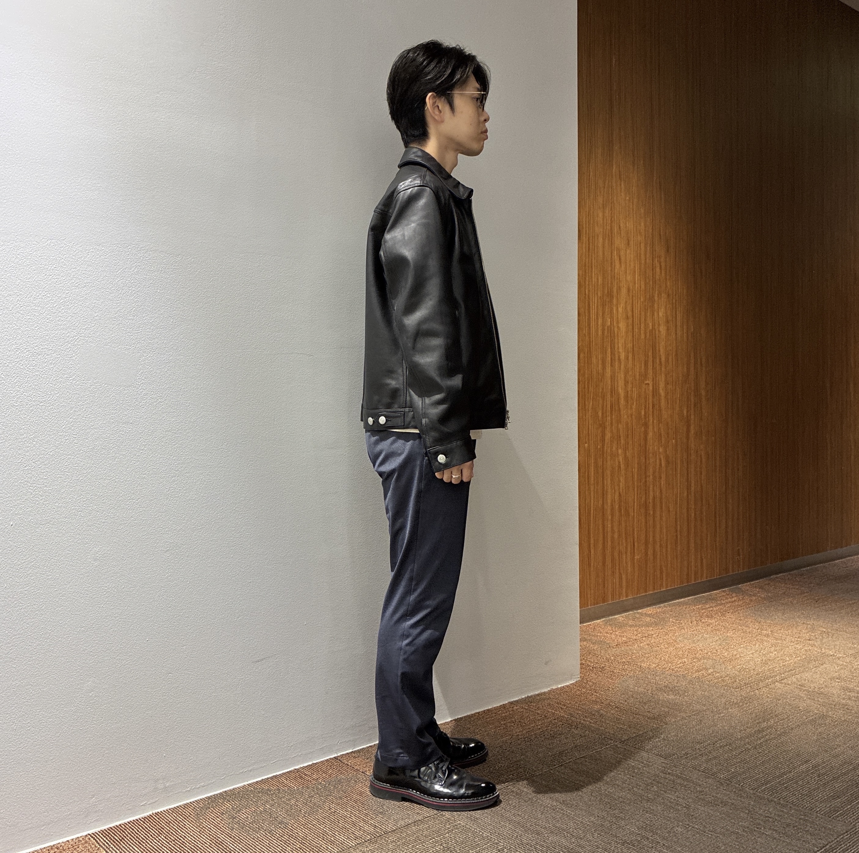わいずみさんの「TAKEO KIKUCHI｜【BOWLER HAT LABEL】シングルレザーライダースジャケット」を使ったコーディネート