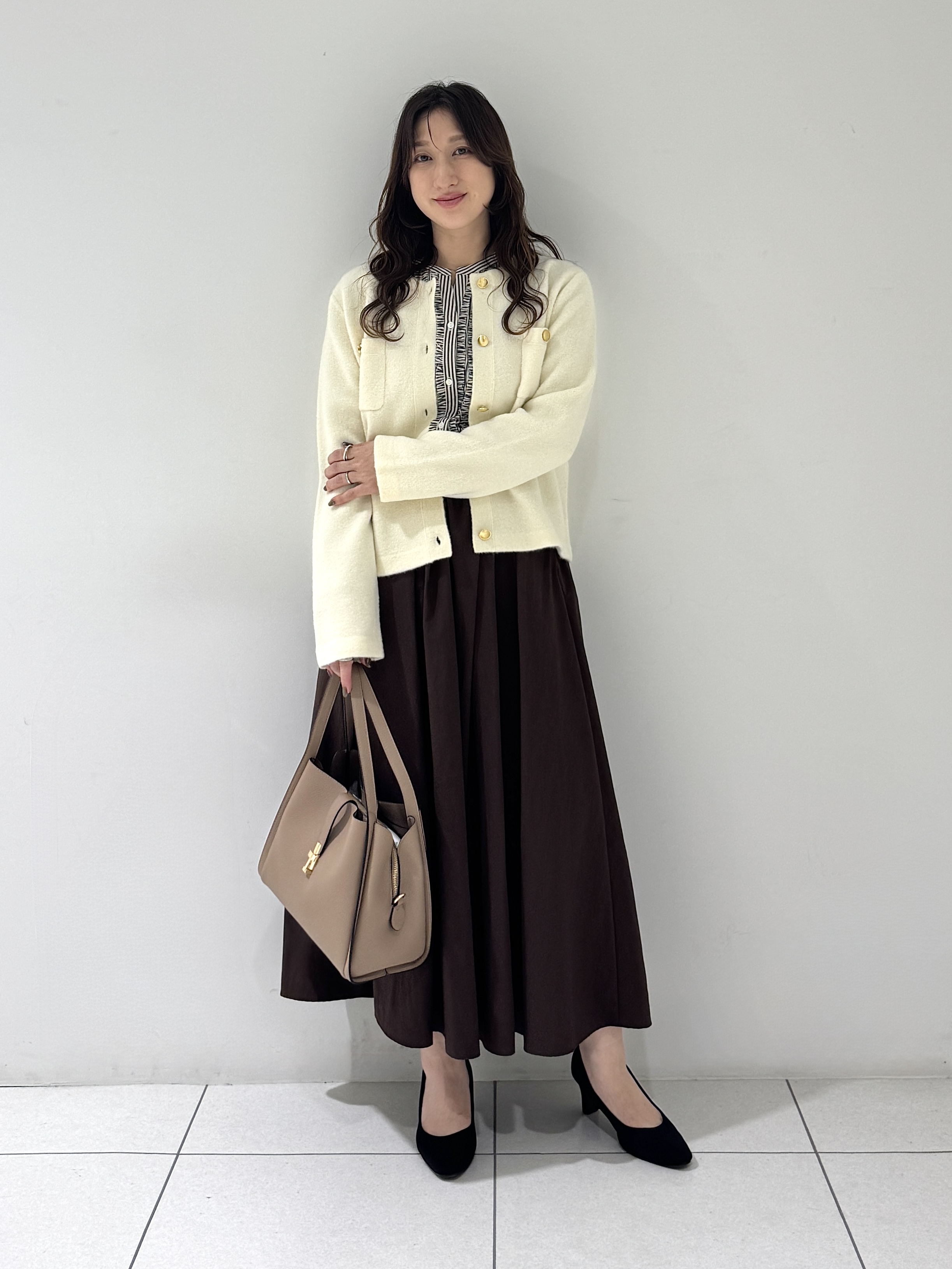そんさんの「INDIVI｜【軽やか】ブークレニットジャケット」を使ったコーディネート