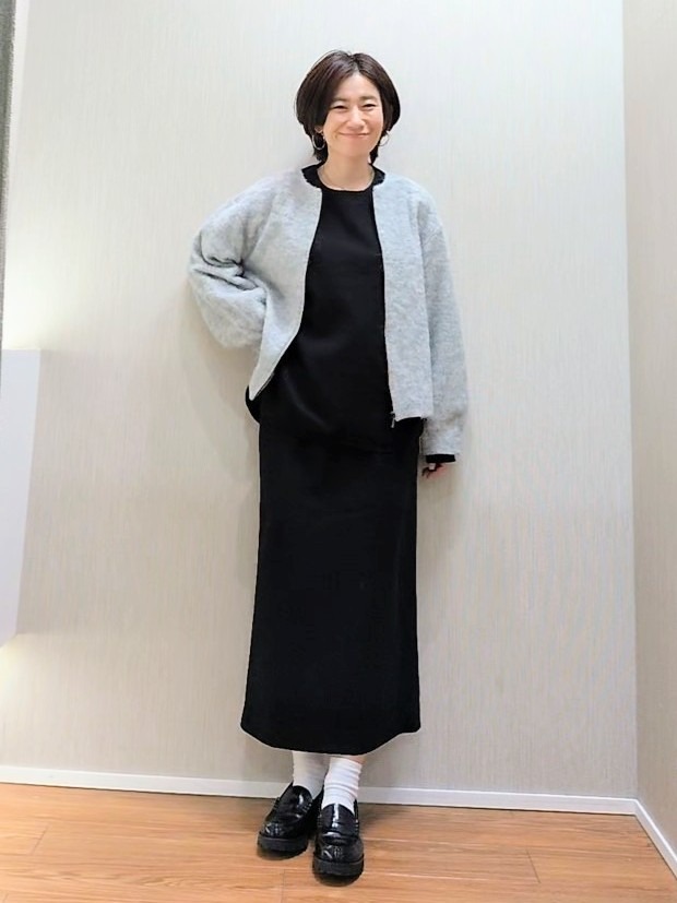 ミズタさんの「UNTITLED｜【セットアップ可/スウェットライク】袖口シャツドッキングプルオーバー」を使ったコーディネート