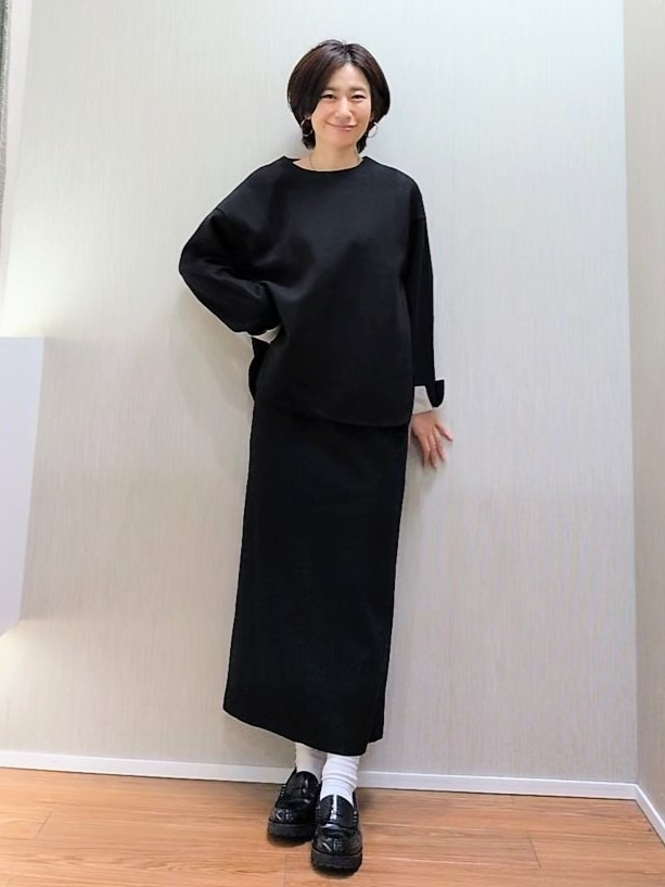 ミズタさんの「UNTITLED｜【セットアップ可/スウェットライク】袖口シャツドッキングプルオーバー」を使ったコーディネート