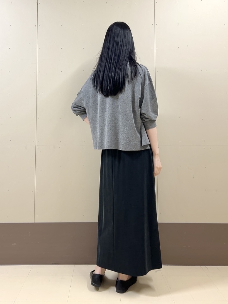 sechiさんの「UNTITLED｜【アンサンブル可/秋羽織り/シアー】前後2WAYカーディガン」を使ったコーディネート