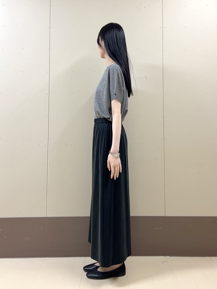 sechiさんの「UNTITLED｜【アンサンブル可/秋羽織り/シアー】前後2WAYカーディガン」を使ったコーディネート