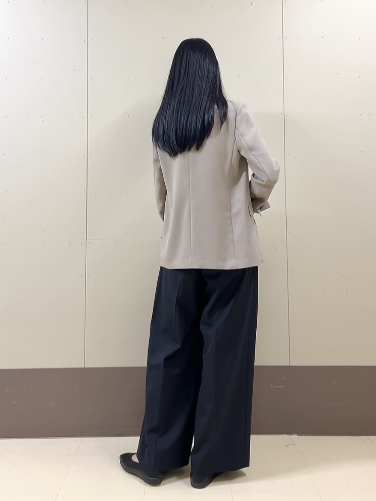 sechiさんの「UNTITLED｜【新色追加/セットアップ可】エアリー ダブルブレストジャケット」を使ったコーディネート