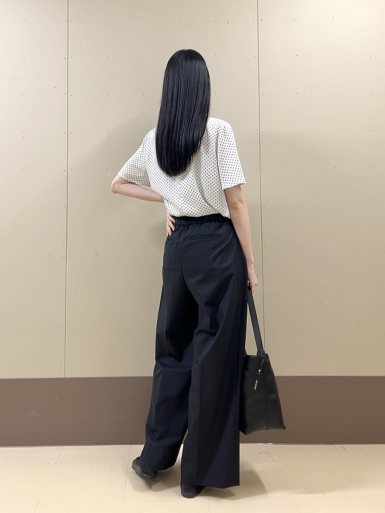 sechiさんの「UNTITLED｜【新色追加/セットアップ可】エアリー ダブルブレストジャケット」を使ったコーディネート
