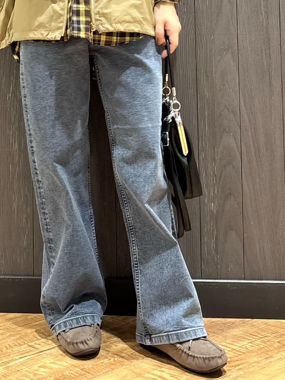 meiさんの「SHOO･LA･RUE｜【S-LL/撥水】ゴールドパーツで女性らしく ギャザーブルゾン」を使ったコーディネート