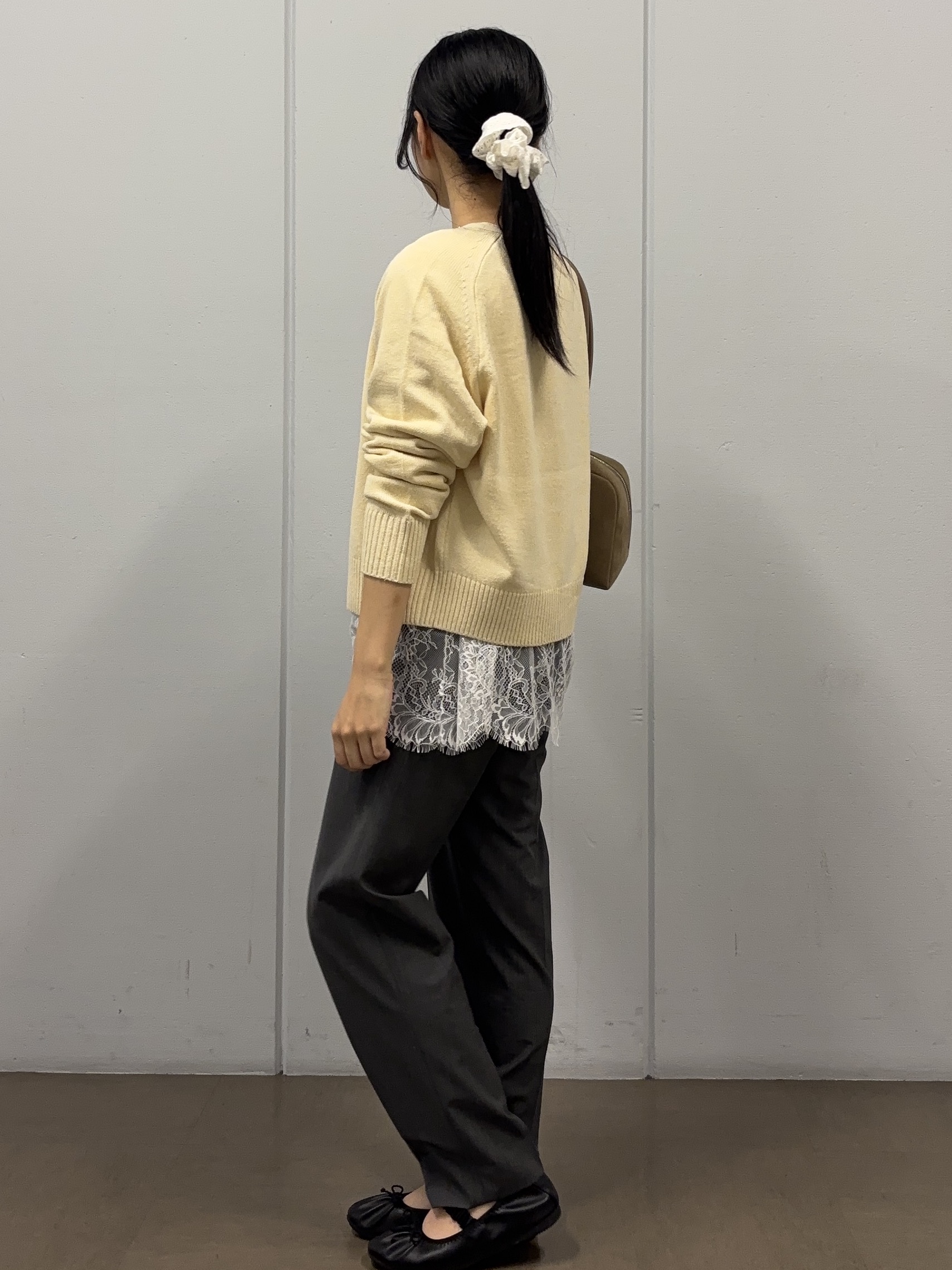 岩本優さんの「UNTITLED｜【アンサンブル可/秋羽織り】杢調ジップカーディガン」を使ったコーディネート