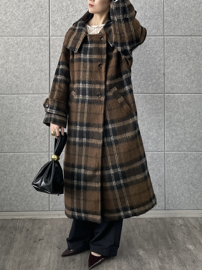 rinaさんの「INDIVI｜シアーレースレイヤードプルオーバー」を使ったコーディネート