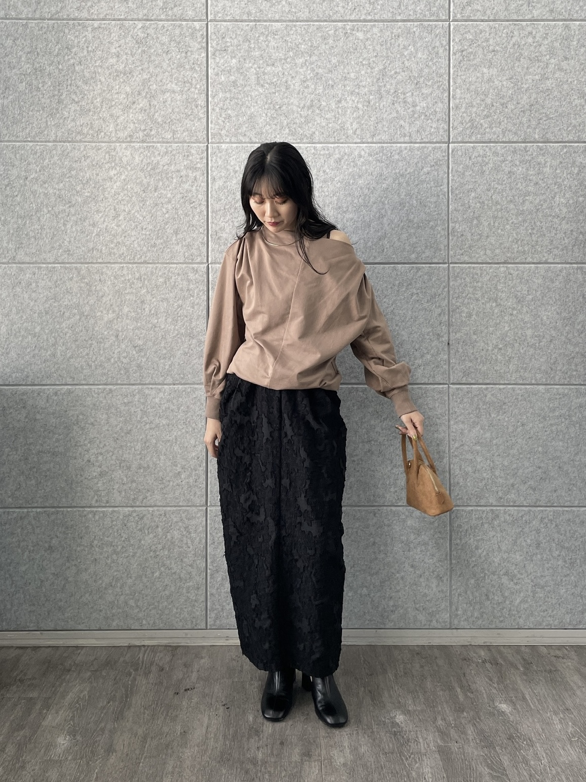 rinaさんの「INDIVI｜裏毛オフショルカットソー」を使ったコーディネート