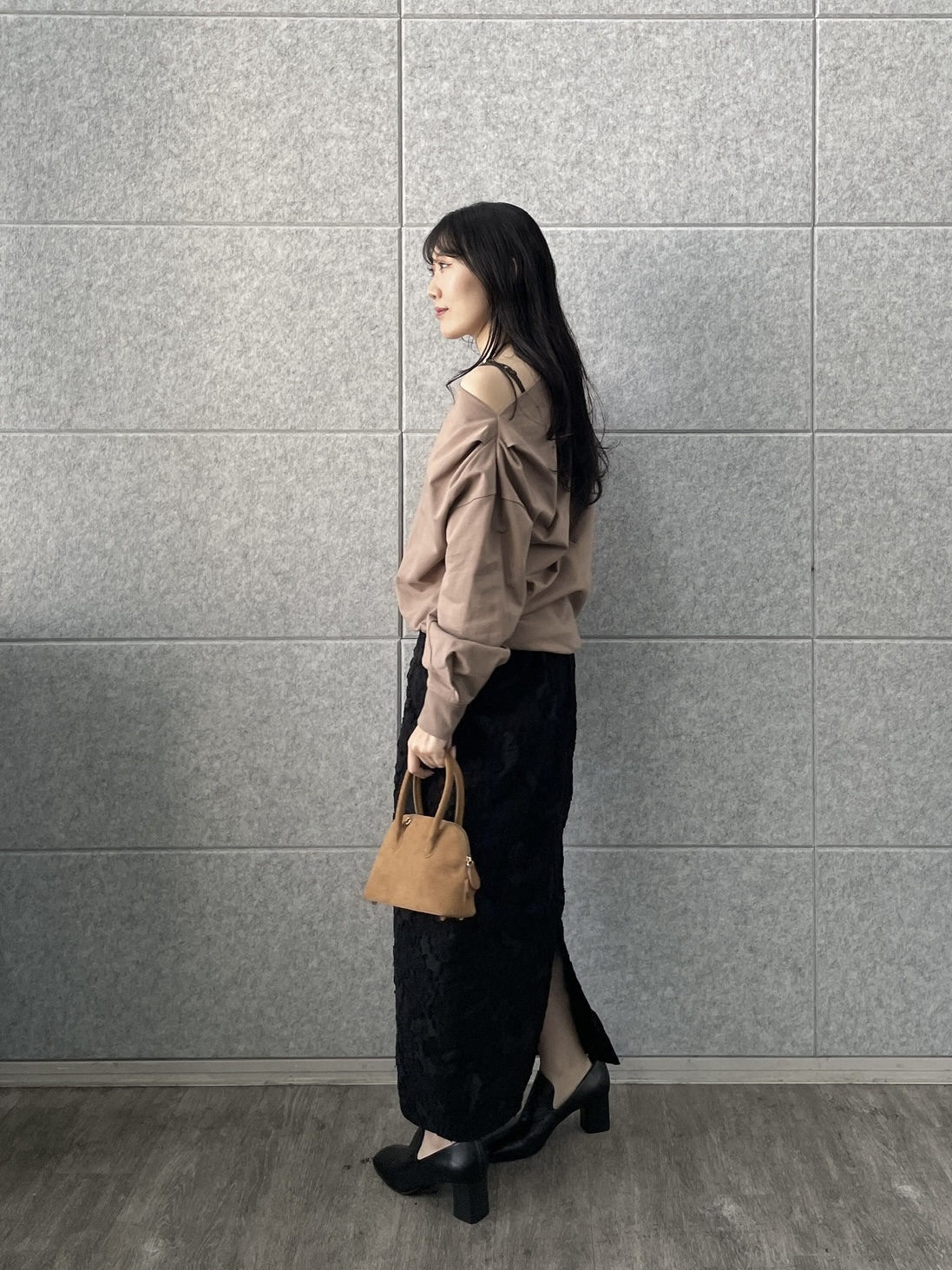 rinaさんの「INDIVI｜裏毛オフショルカットソー」を使ったコーディネート