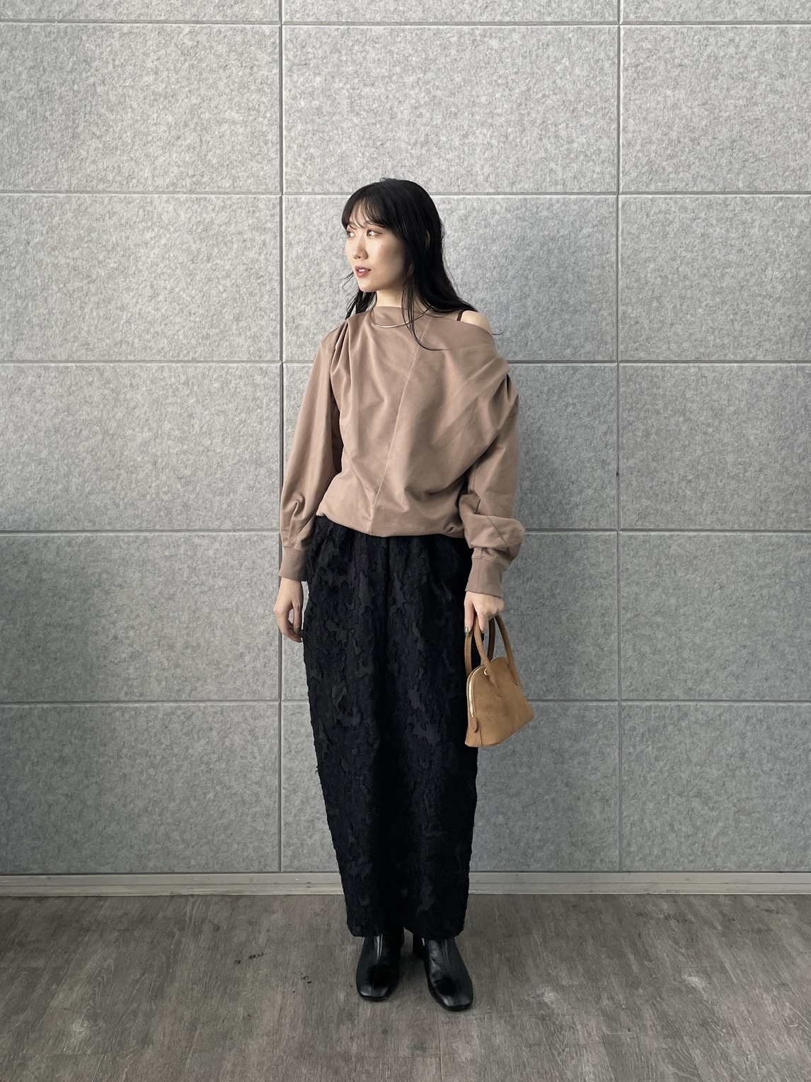 rinaさんの「INDIVI｜裏毛オフショルカットソー」を使ったコーディネート